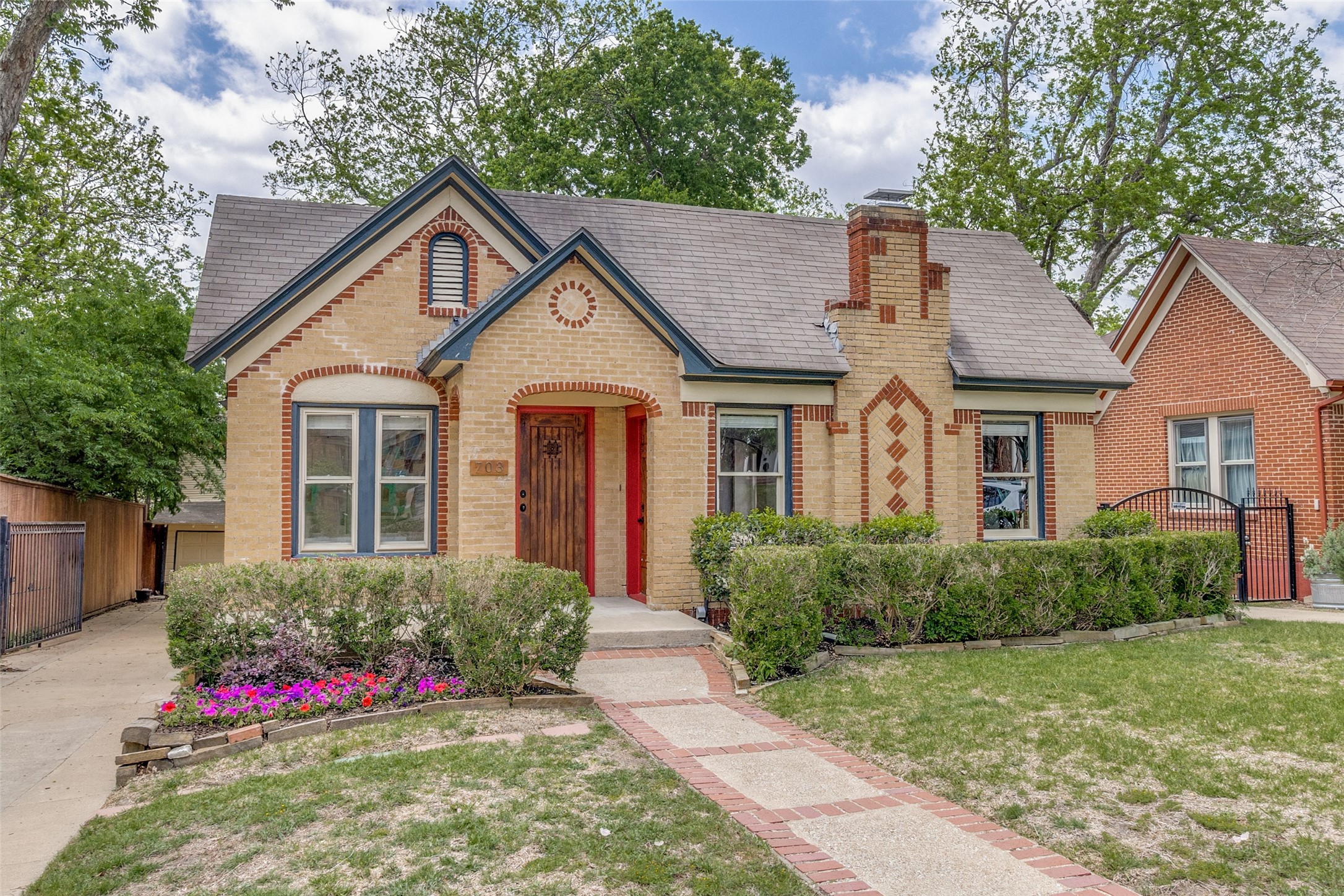 703 Valencia Street , Dallas, TX, 75223 | 20897549 | Realty Texas LLC