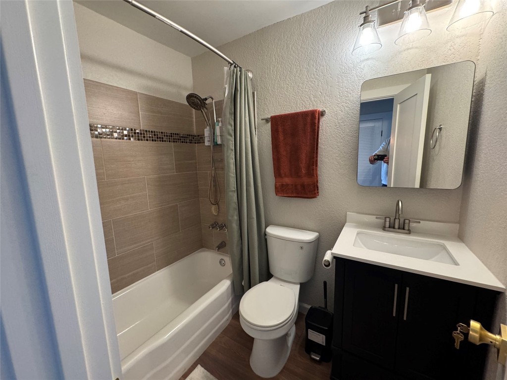 2401 Manor Rd Road 118 , Austin, TX, 78722 | 3232590 | Realty Texas LLC