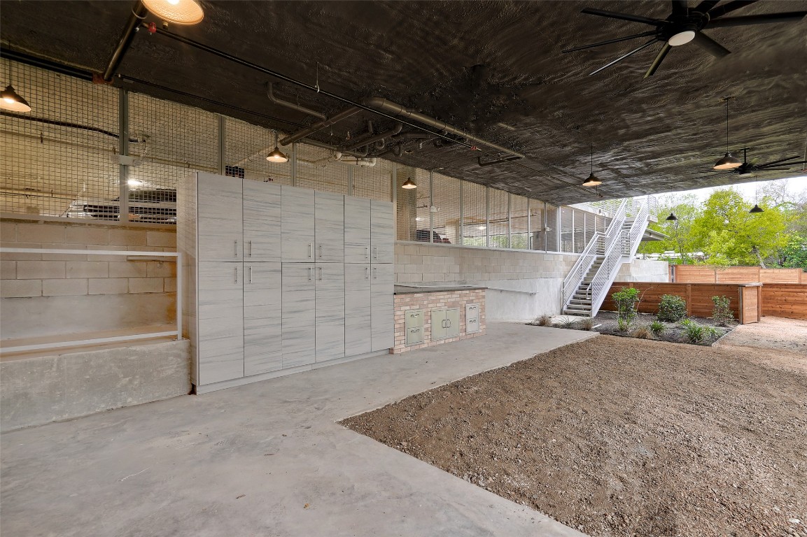 100 W Mockingbird Lane 401 , Austin, TX, 78745 | 8945913 | Realty Texas LLC
