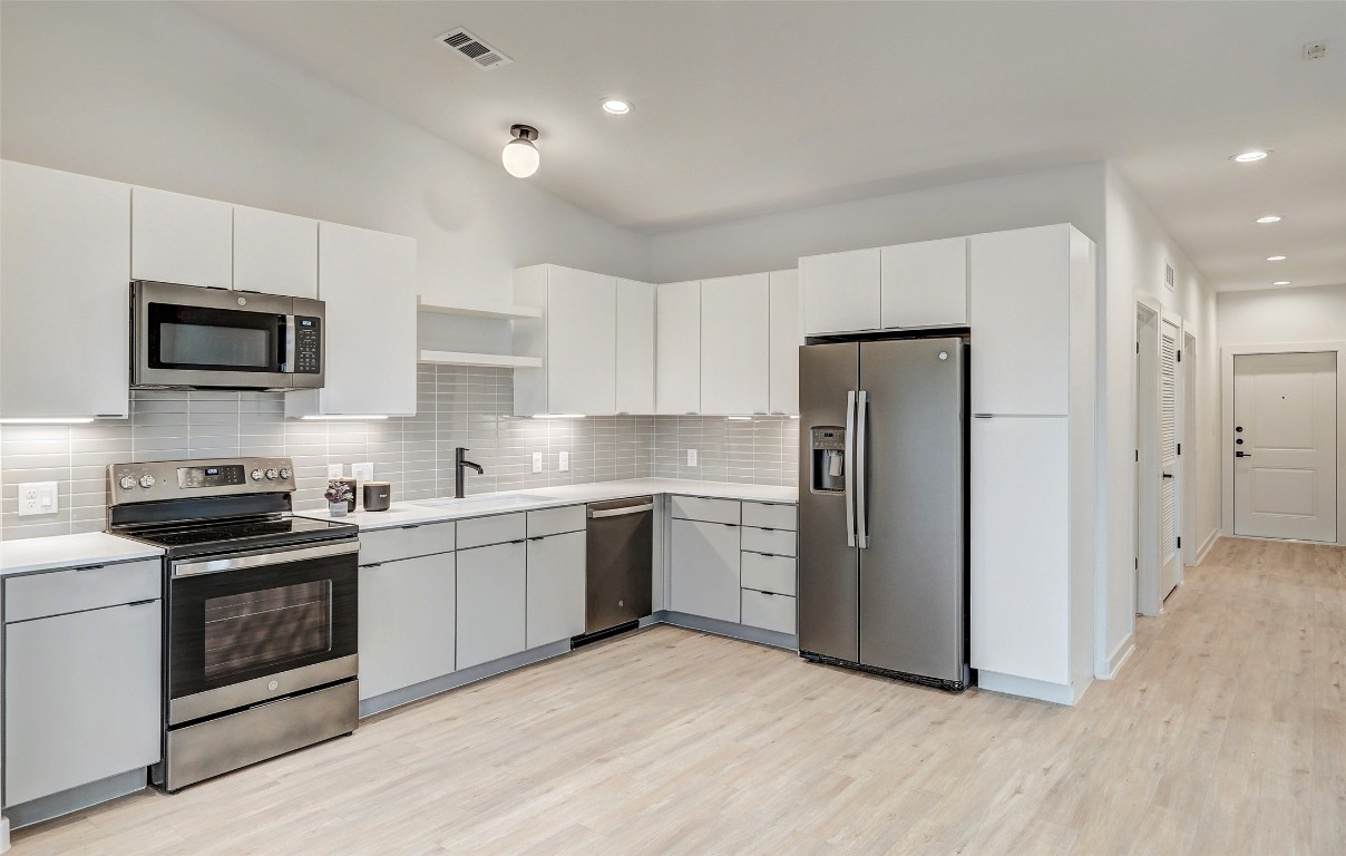 100 W Mockingbird Lane 401 , Austin, TX, 78745 | 8945913 | Realty Texas LLC