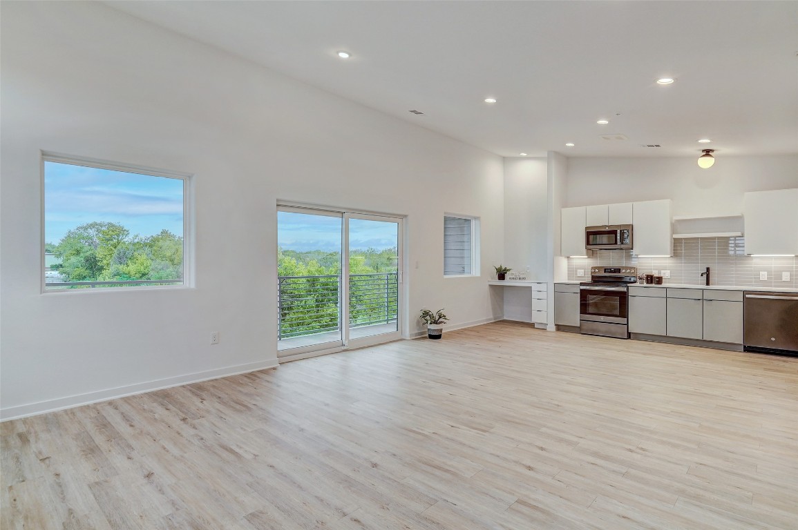 100 W Mockingbird Lane 401 , Austin, TX, 78745 | 8945913 | Realty Texas LLC