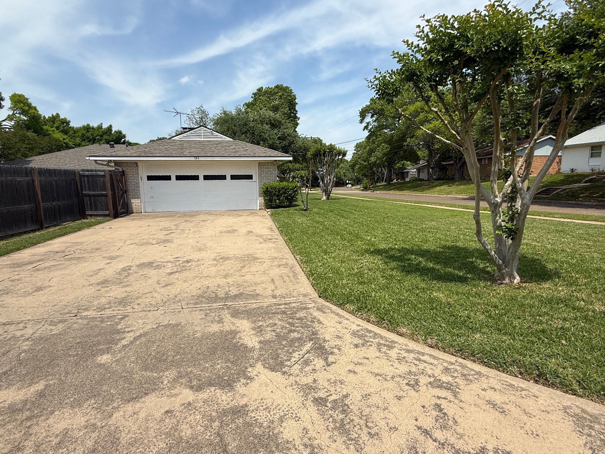 946 Blue Lake Circle , Richardson, TX, 75080 | 20904898 | Realty Texas LLC