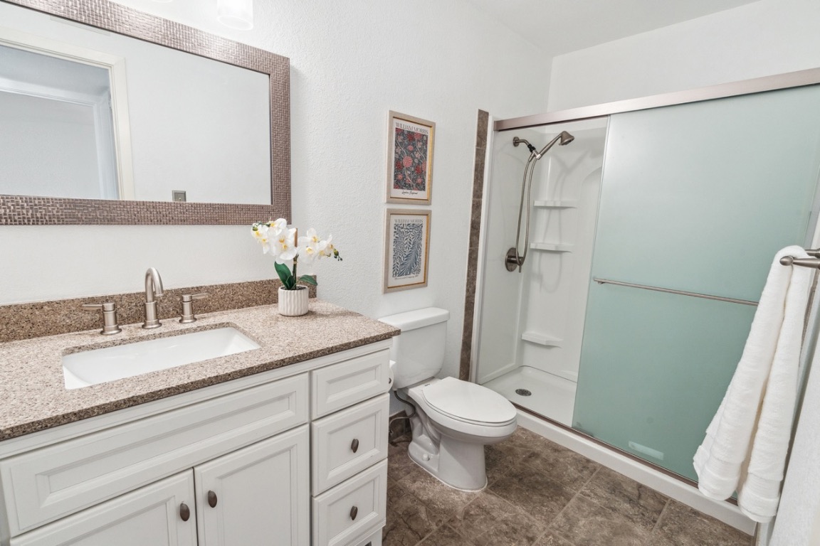 161 Comanche Drive, Point Venture, TX, 78645 | 2781662 | Realty Texas LLC