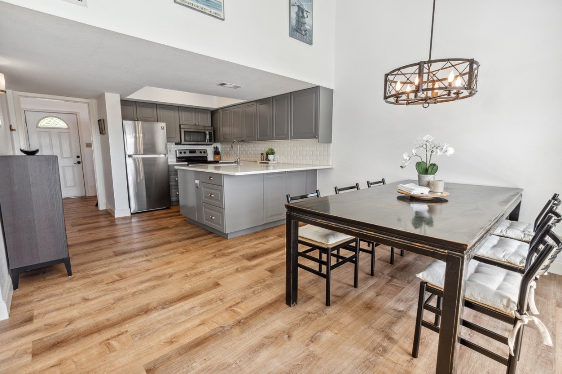 161 Comanche Drive, Point Venture, TX, 78645 | 2781662 | Realty Texas LLC