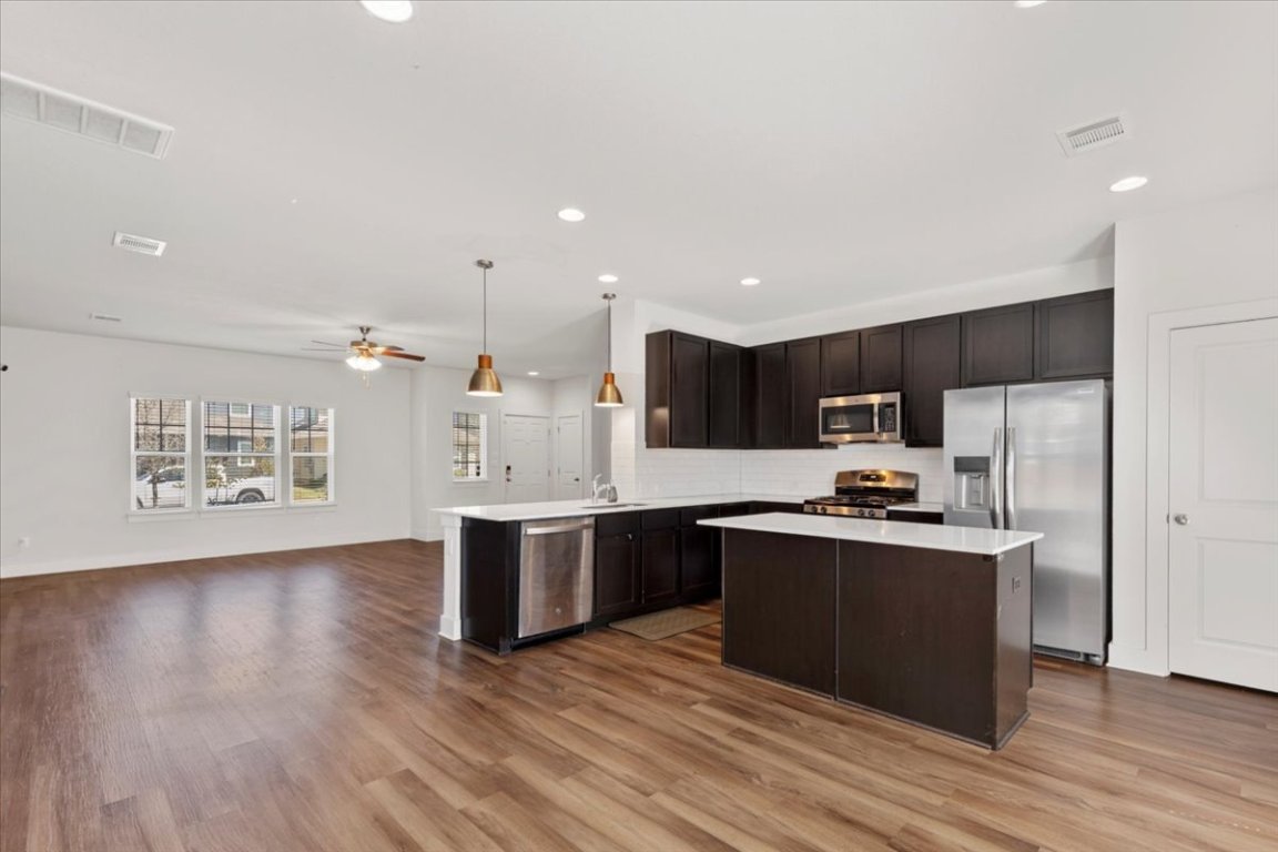 210 Timber Brook Drive , Hutto, TX, 78634 | 8406323 | Realty Texas LLC