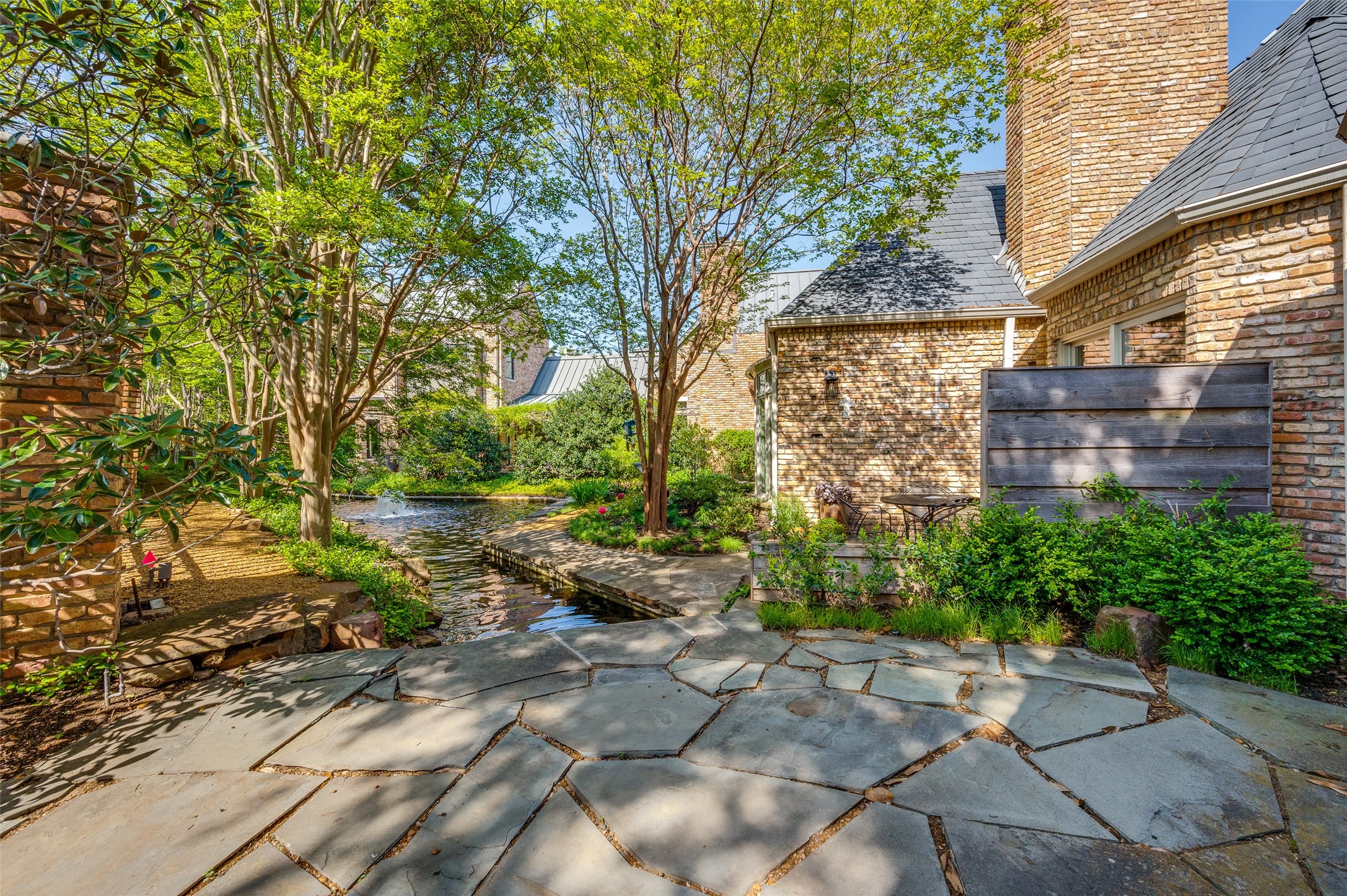 27 Lakeside Park , Dallas, TX, 75225 | 20908237 | Realty Texas LLC