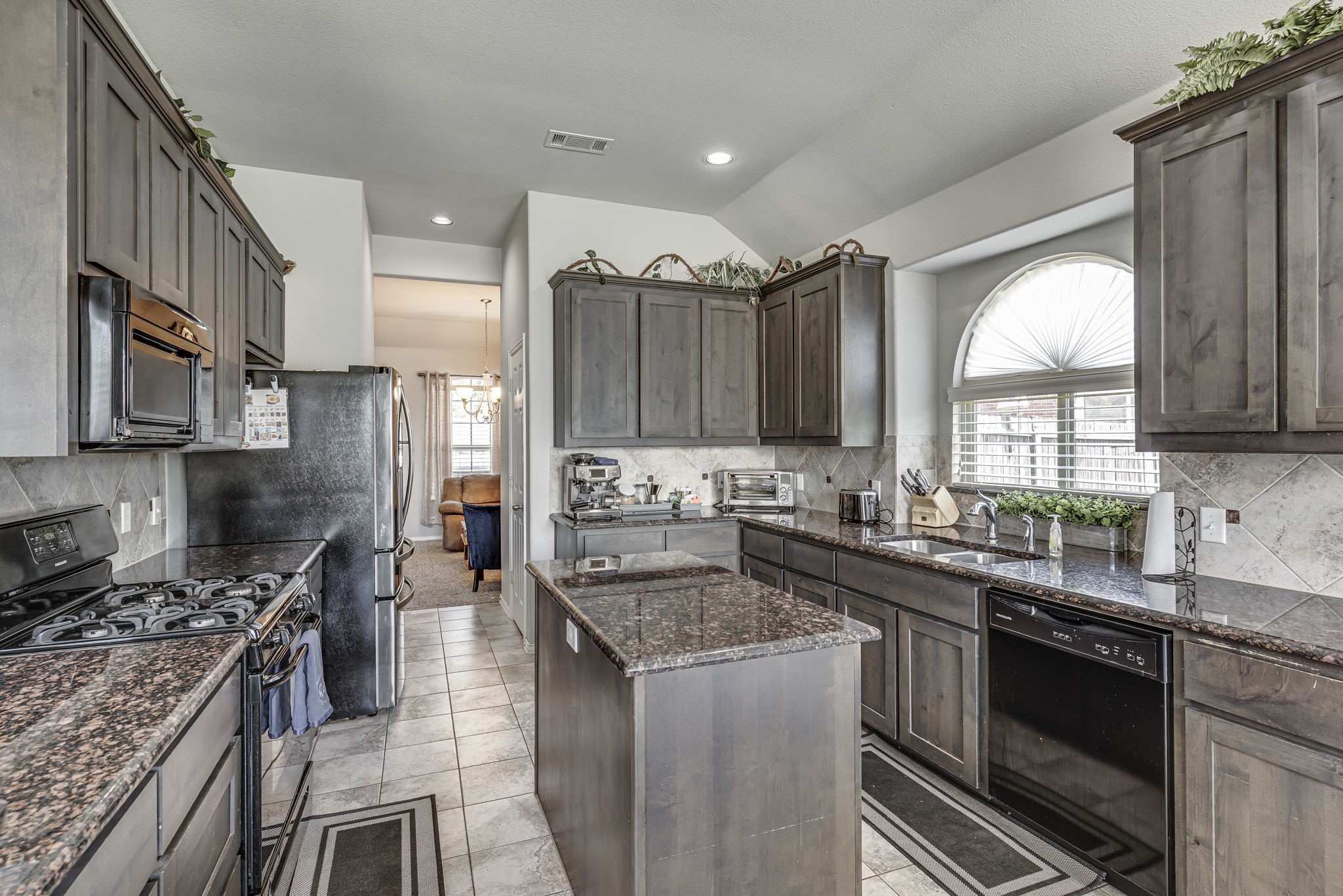 204 Janice Court , Glenn Heights, TX, 75154 | 20906972 | Realty Texas LLC