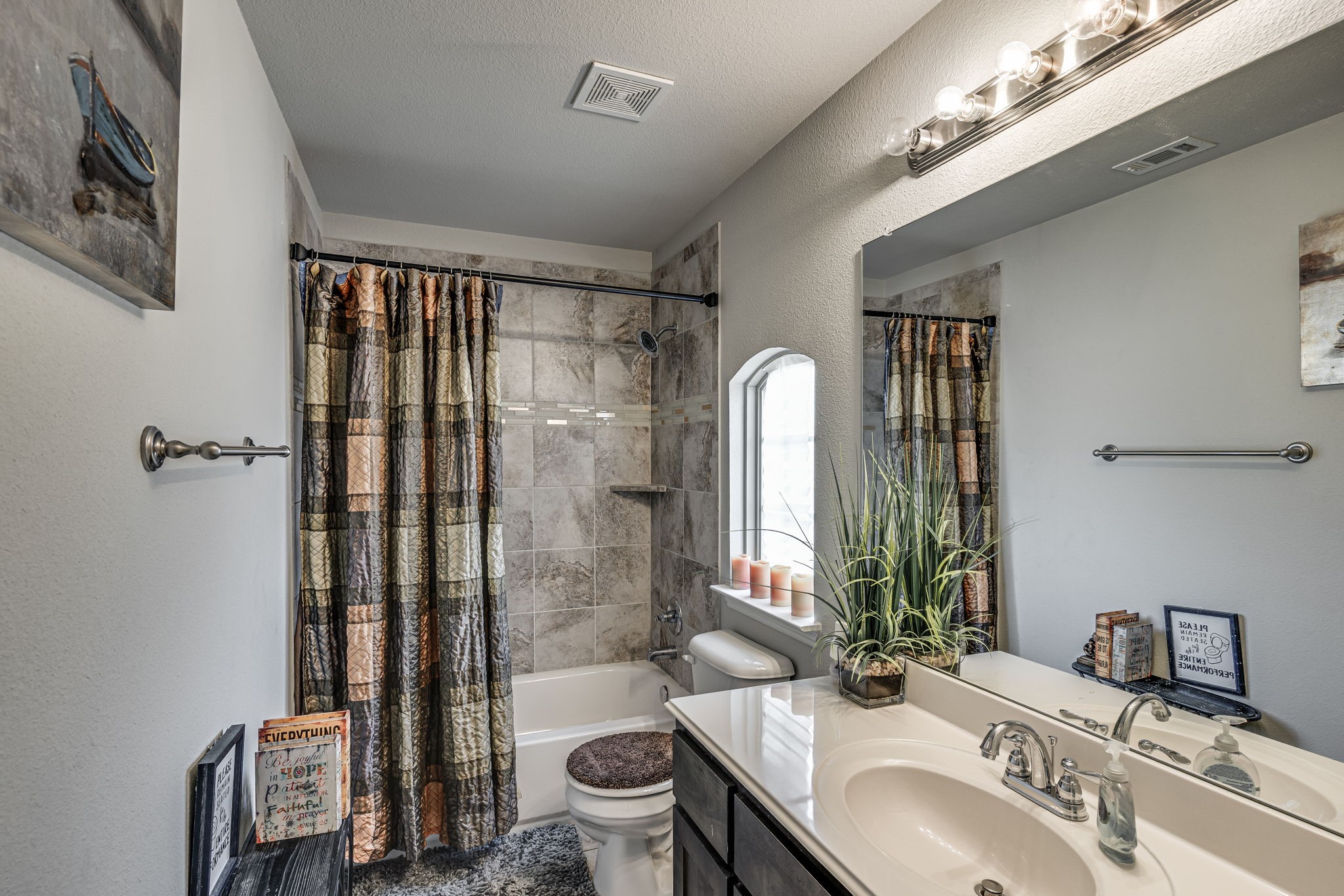 204 Janice Court , Glenn Heights, TX, 75154 | 20906972 | Realty Texas LLC