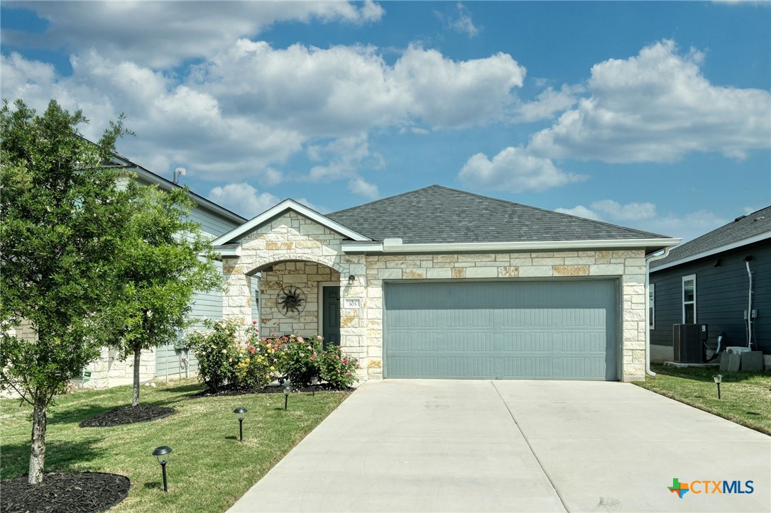 For Sale: 305 Stone Water Lane Blog Image Banner