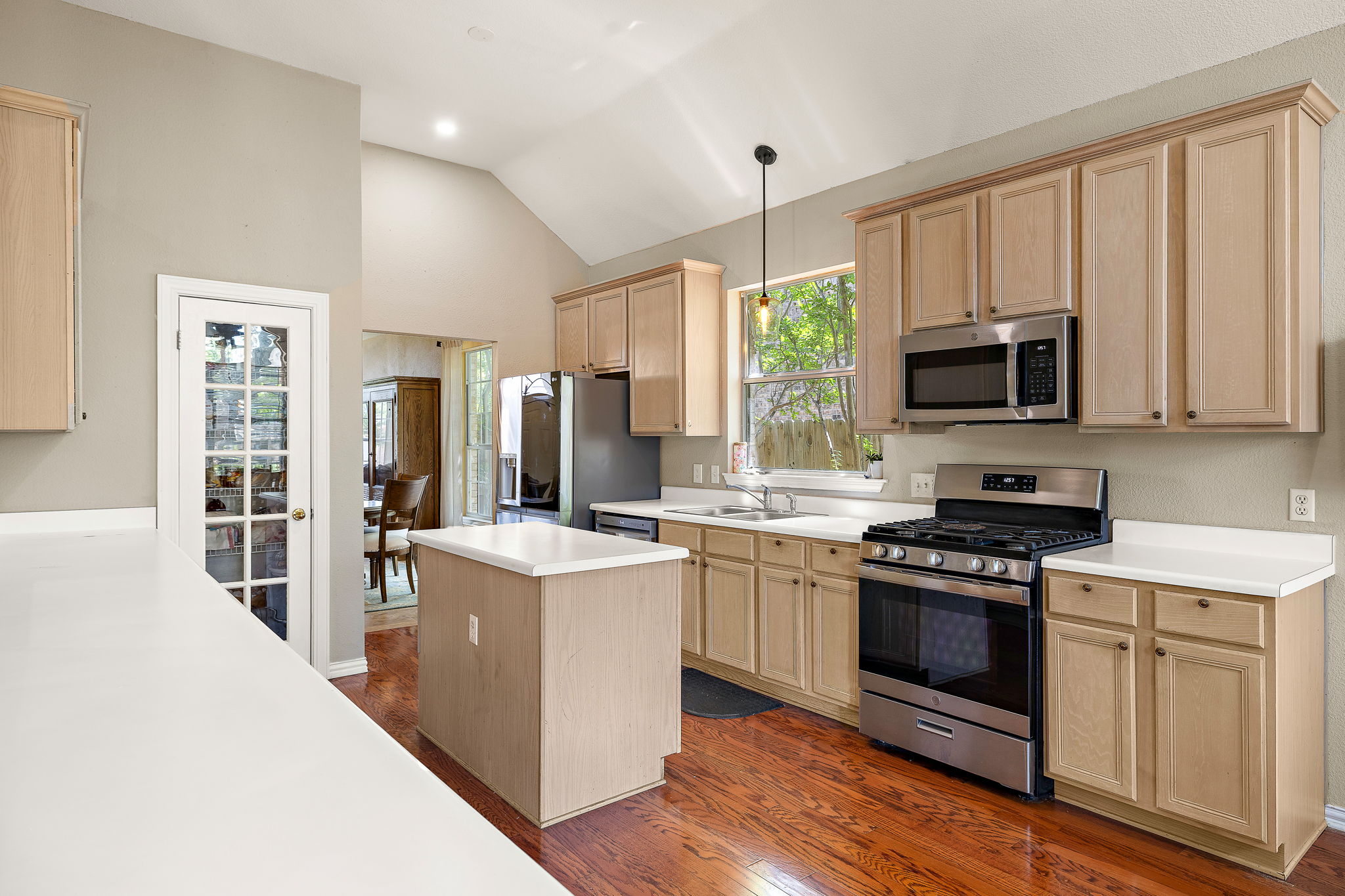 306 Steeplechase DR