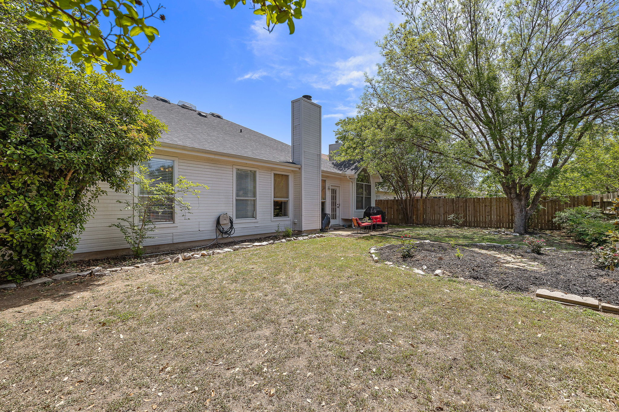 306 Steeplechase DR