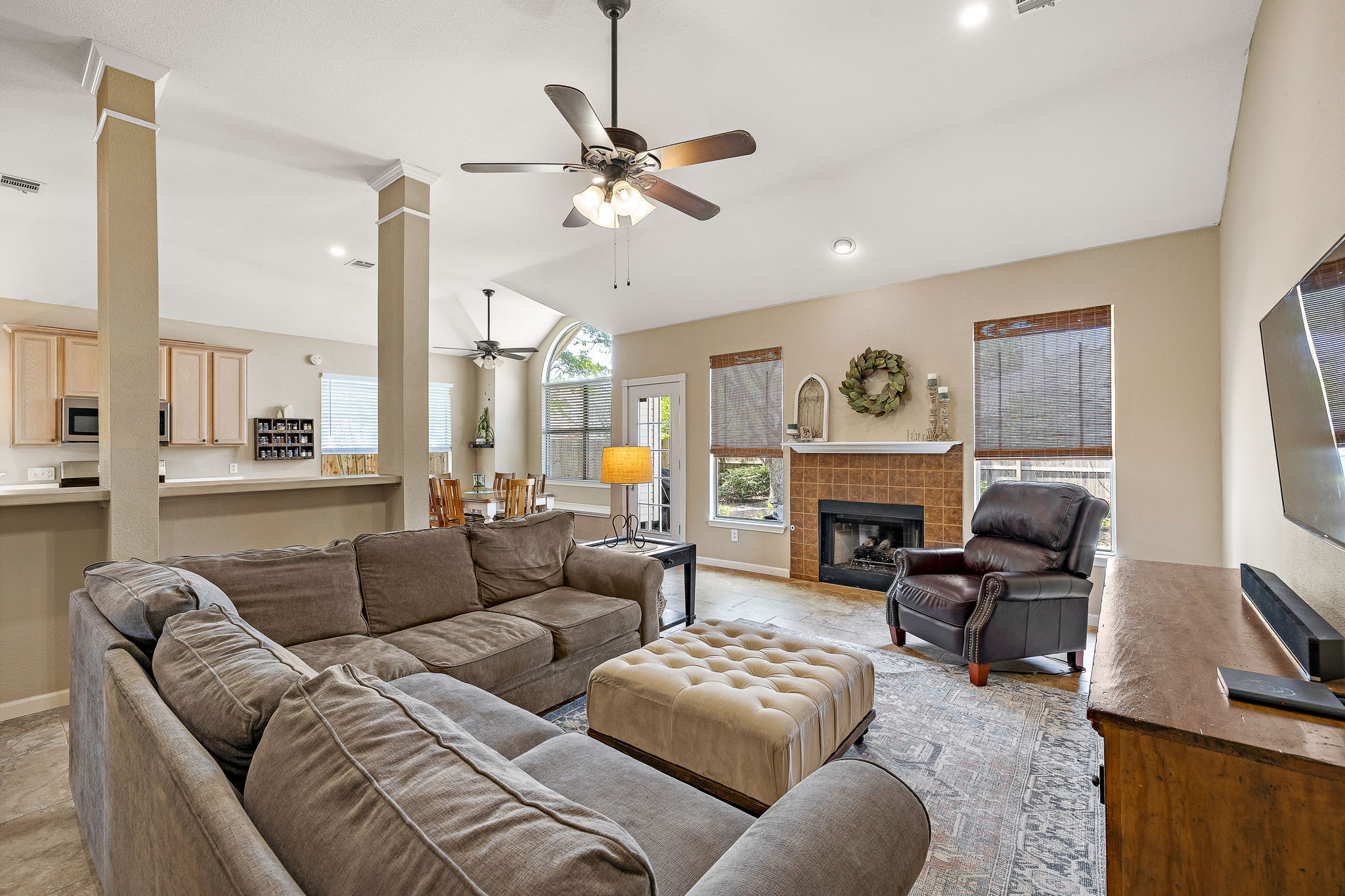 306 Steeplechase DR
