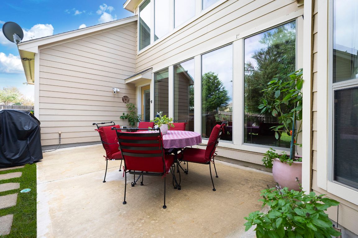 753 Wiltshire Drive , Hutto, TX, 78634 | 9932410 | Realty Texas LLC