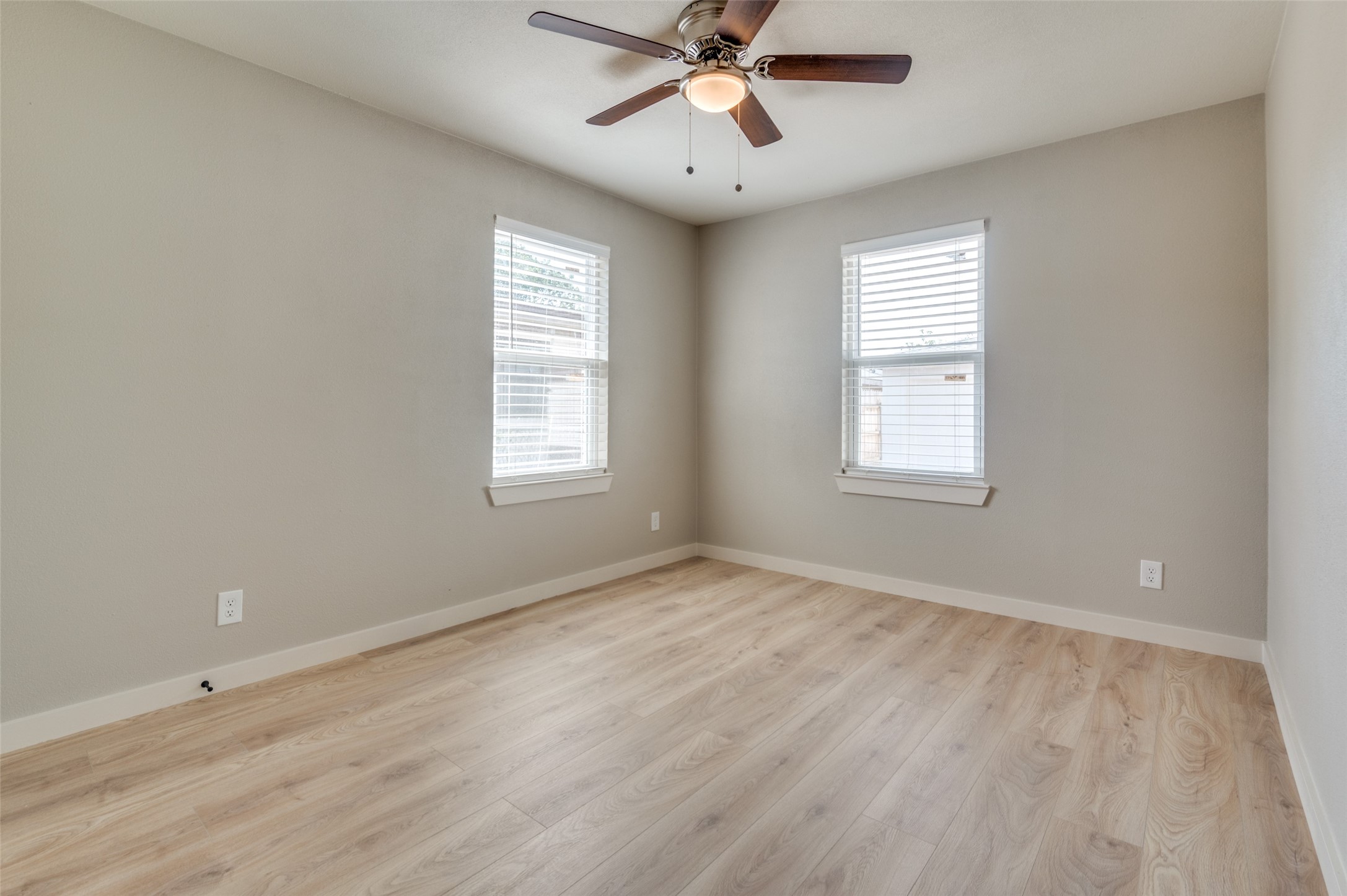 4038 Shelley Boulevard , Dallas, TX, 75211 | 20908518 | Realty Texas LLC