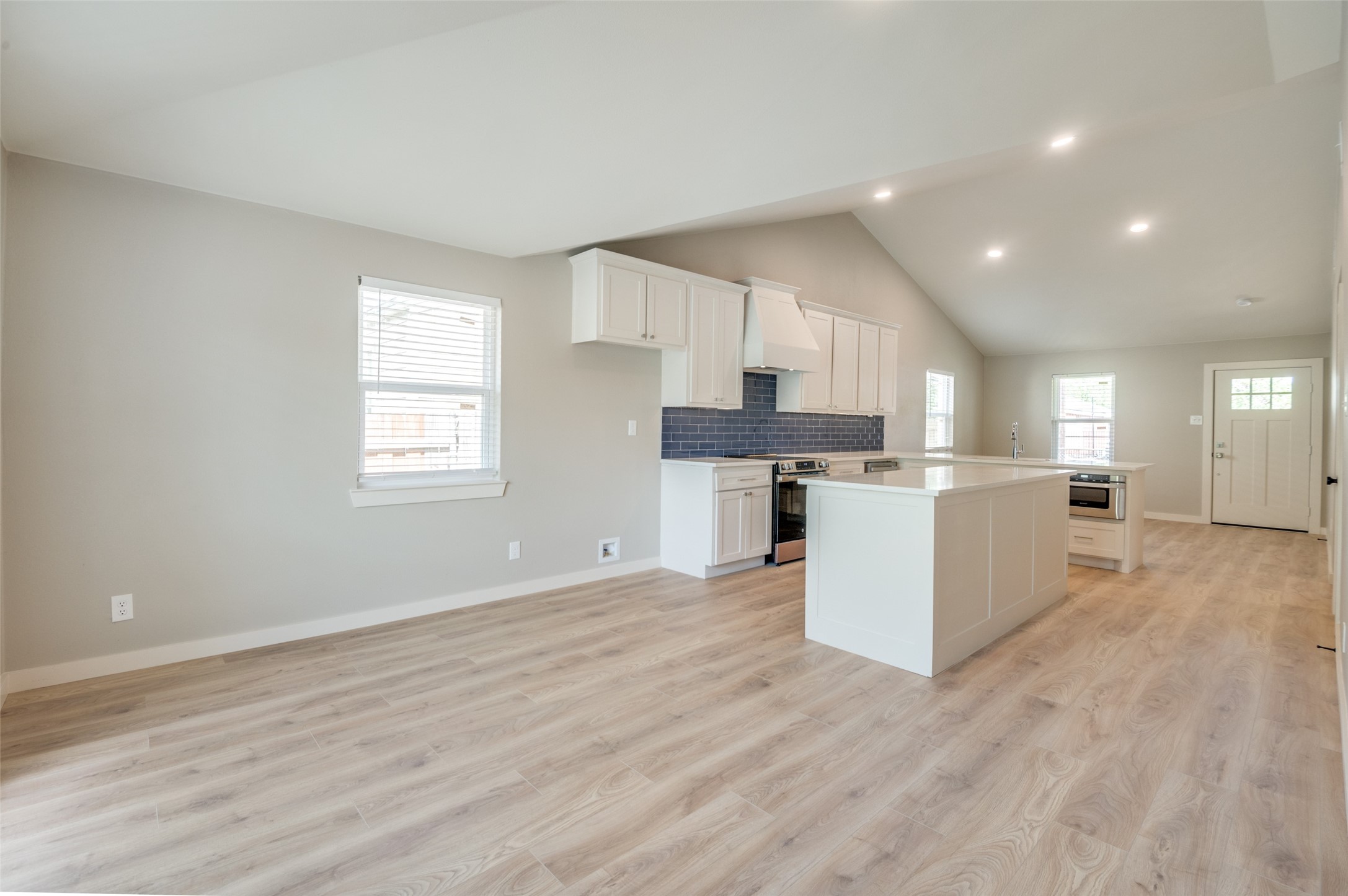 4038 Shelley Boulevard , Dallas, TX, 75211 | 20908518 | Realty Texas LLC