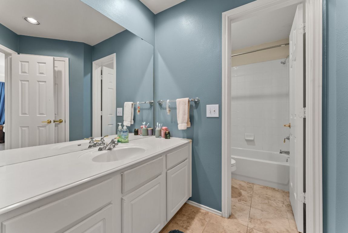12500 Glacier Parke Cove , Austin, TX, 78726 | 2853023 | Realty Texas LLC
