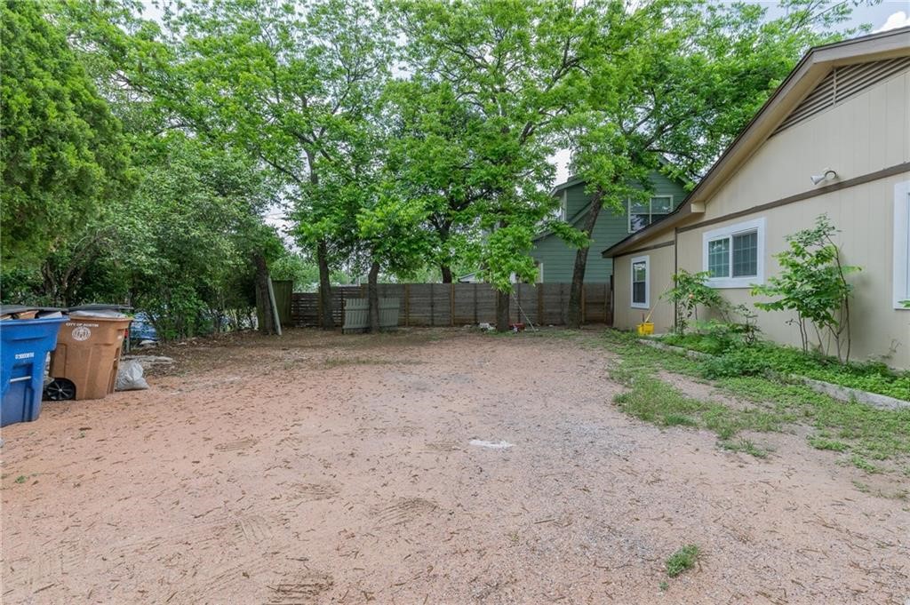 1606 Walnut Avenue A , Austin, TX, 78702 | 8410498 | Realty Texas LLC
