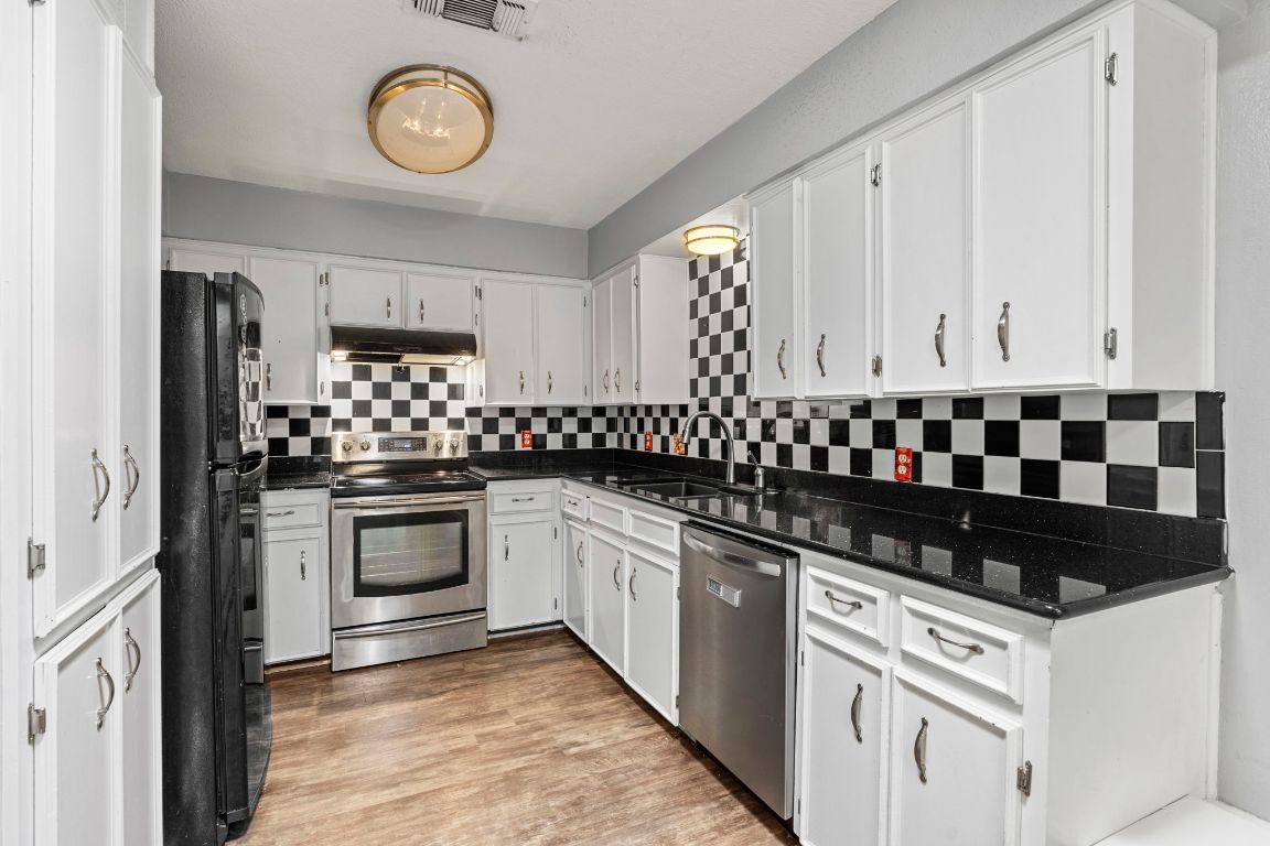 8111 Texas Plume Road , Austin, TX, 78759 | 1004998 | Realty Texas LLC
