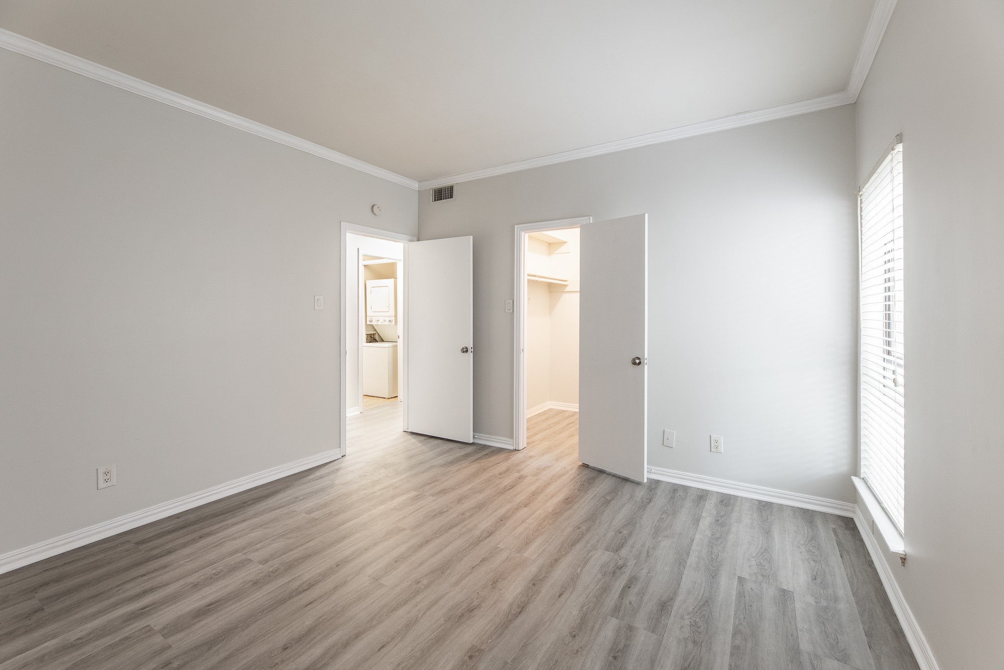 10047 Westpark Drive 49 , Houston, TX, 77042 | 75559060 | Realty Texas LLC