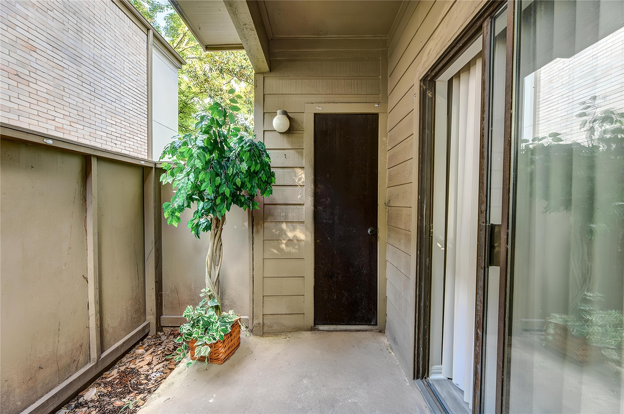10047 Westpark Drive 49 , Houston, TX, 77042 | 75559060 | Realty Texas LLC