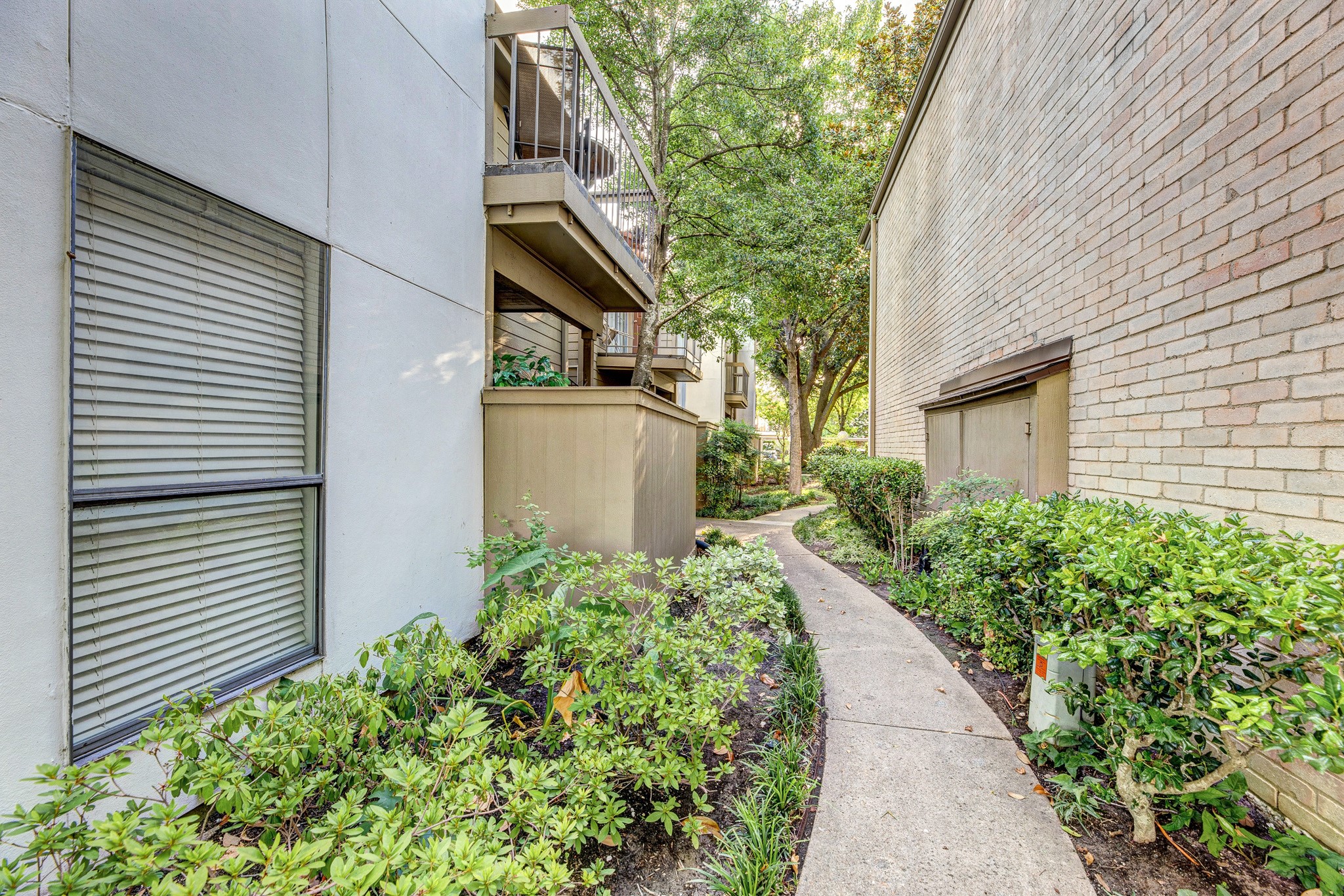 10047 Westpark Drive 49 , Houston, TX, 77042 | 75559060 | Realty Texas LLC