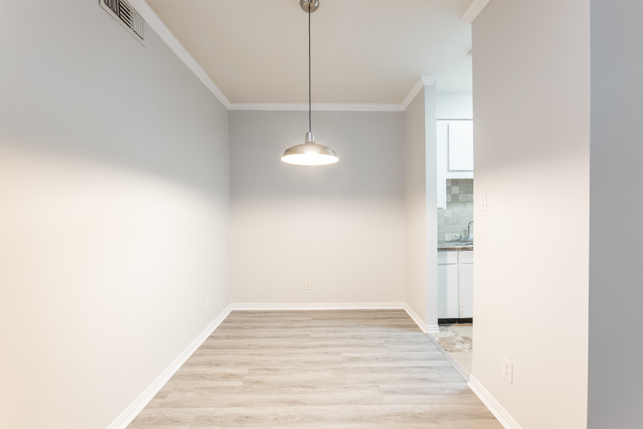 10047 Westpark Drive 49 , Houston, TX, 77042 | 75559060 | Realty Texas LLC