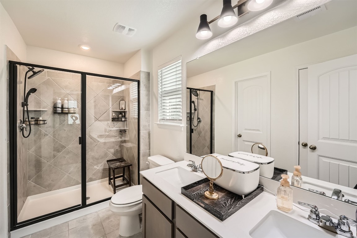 6505 Wagon Spring Street , Del Valle, TX, 78617 | 1700038 | Realty Texas LLC