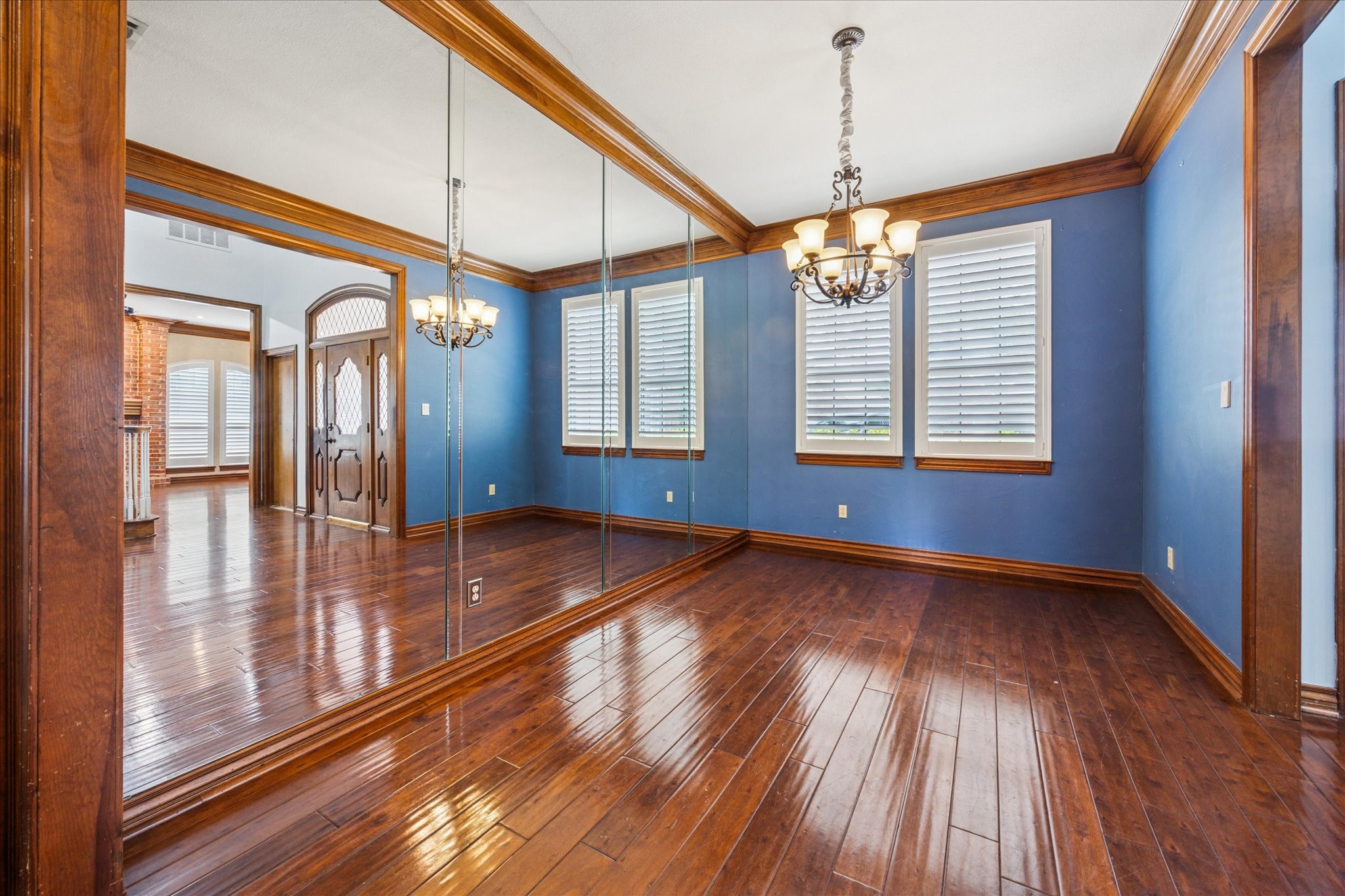 845 Canyon Crest Drive , Irving, TX, 75063 | 20907269 | Realty Texas LLC