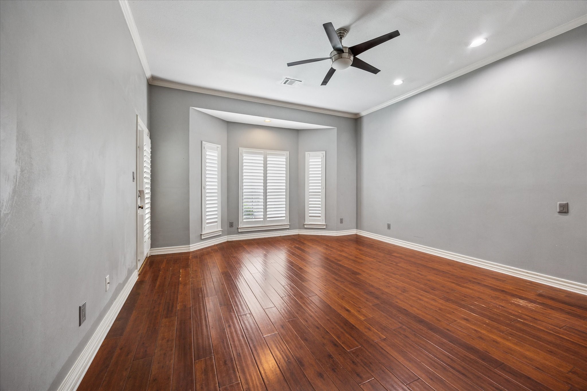 845 Canyon Crest Drive , Irving, TX, 75063 | 20907269 | Realty Texas LLC