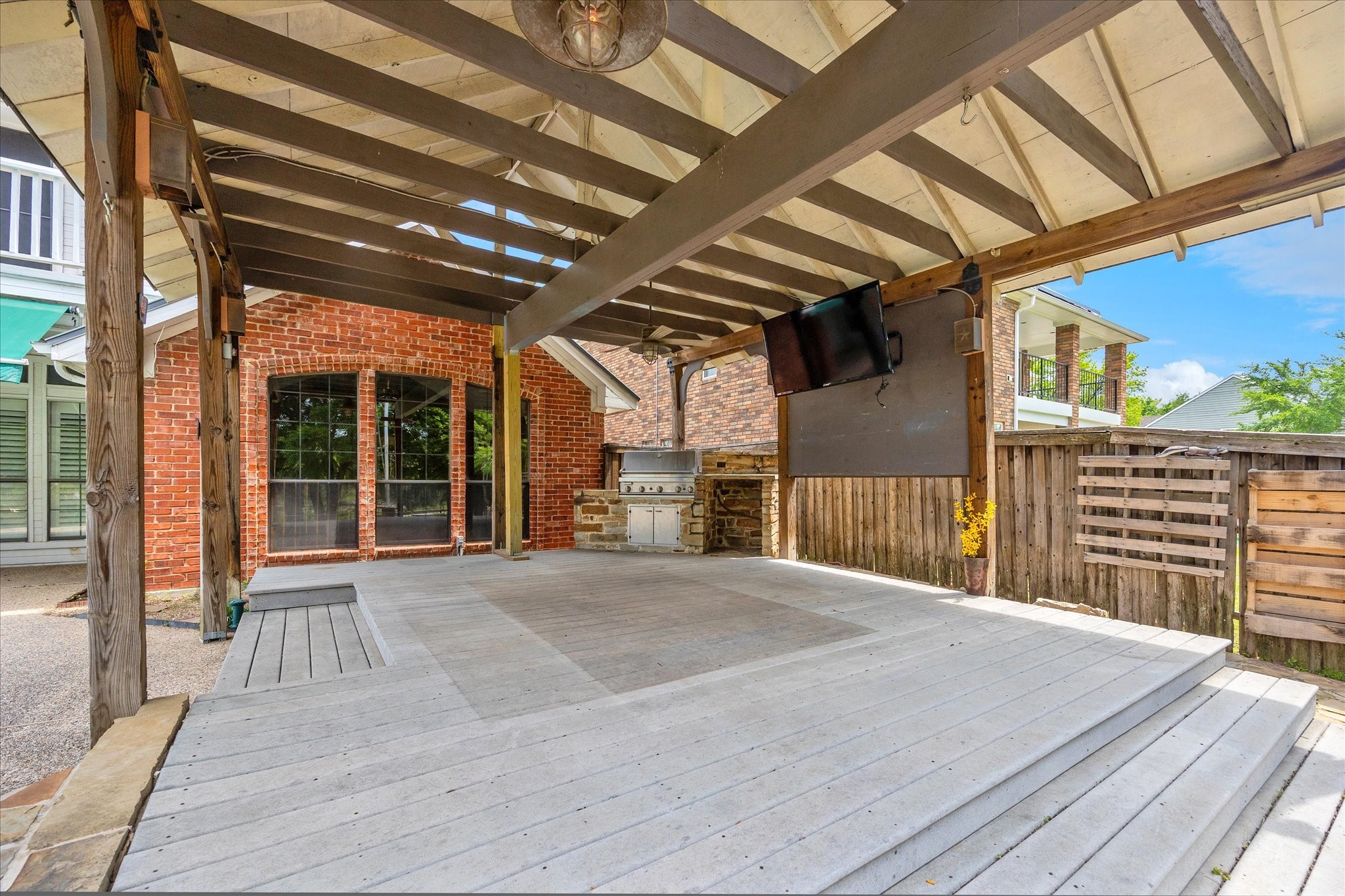 845 Canyon Crest Drive , Irving, TX, 75063 | 20907269 | Realty Texas LLC