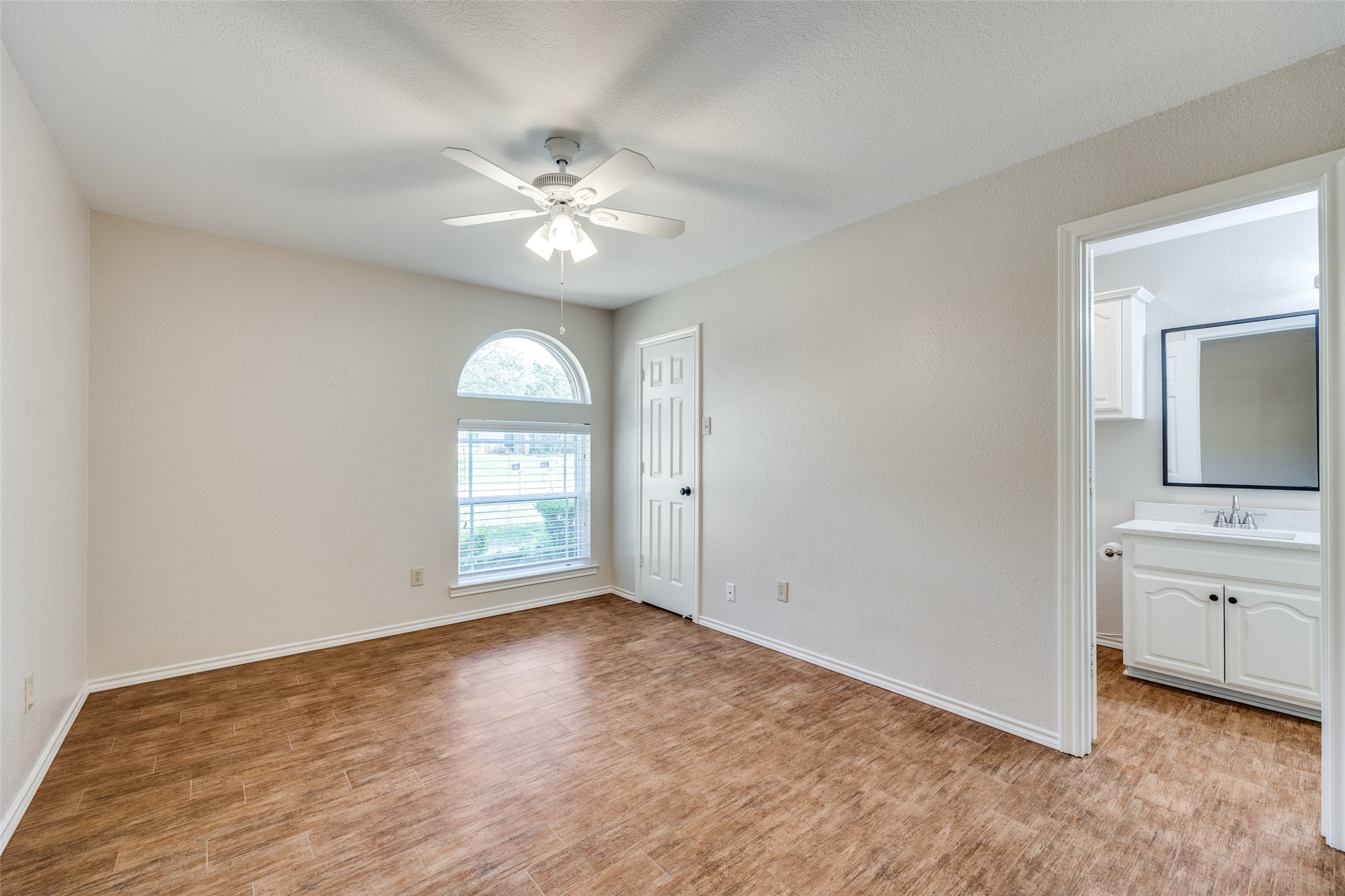1812 Sacramento Terrace , Plano, TX, 75075 | 20908440 | Realty Texas LLC