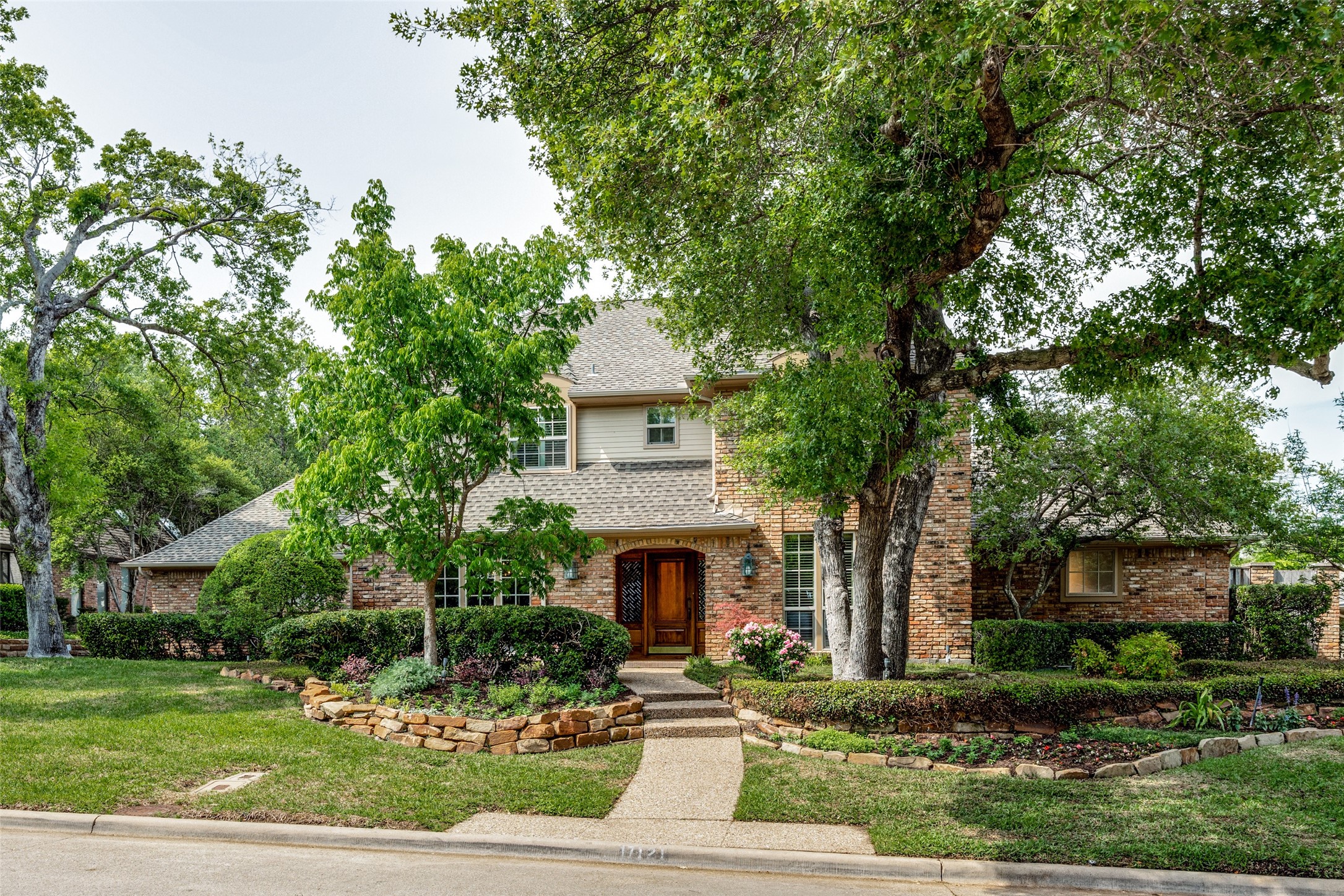 17121 Club Hill Drive , Dallas, TX, 75248 | 20907371 | Realty Texas LLC