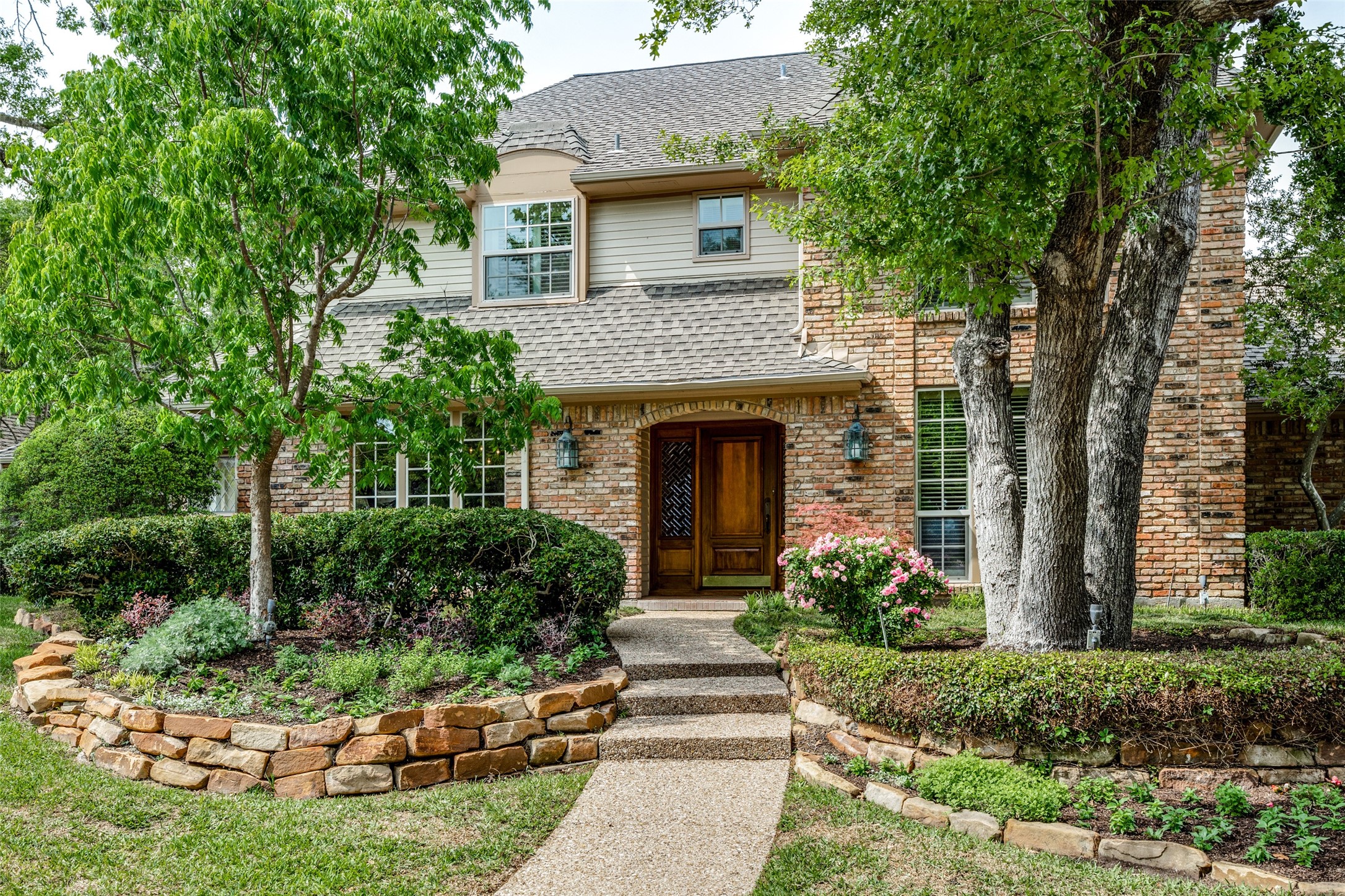 17121 Club Hill Drive , Dallas, TX, 75248 | 20907371 | Realty Texas LLC
