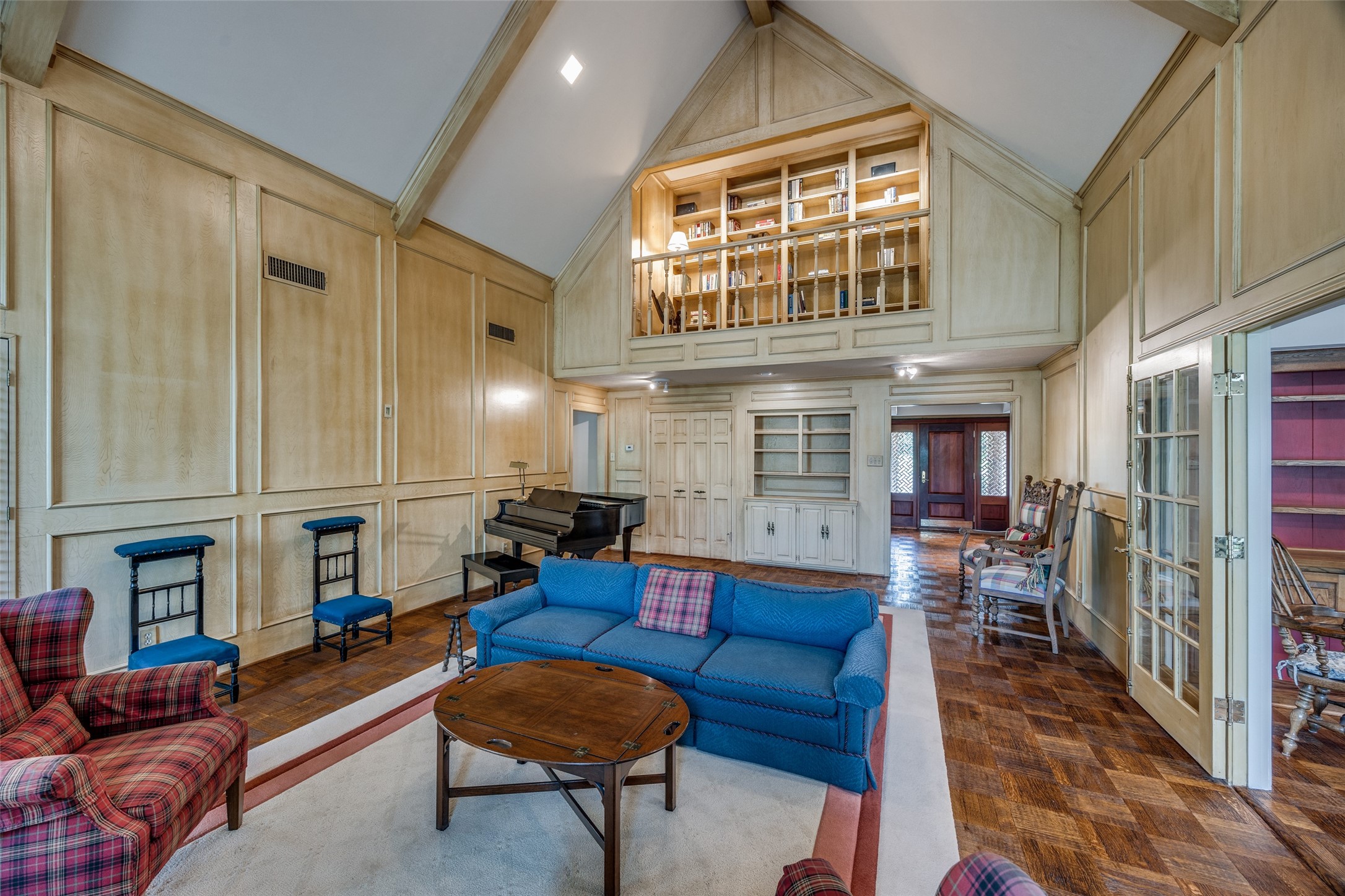 17121 Club Hill Drive , Dallas, TX, 75248 | 20907371 | Realty Texas LLC