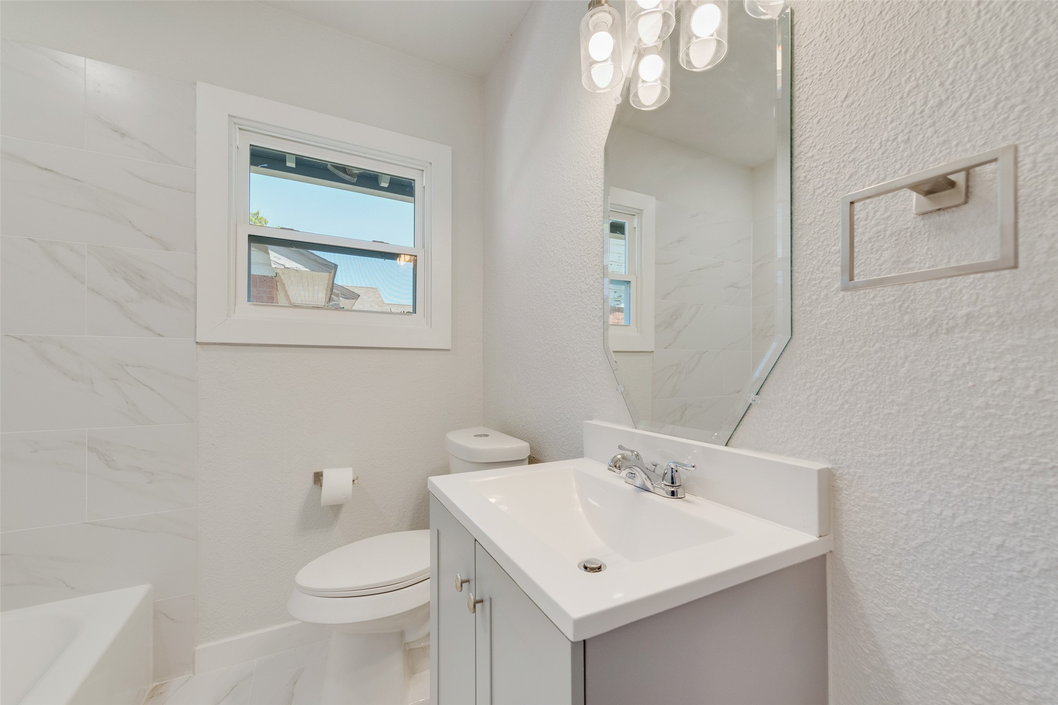 2021 Costa Mesa Drive , Dallas, TX, 75228 | 20908960 | Realty Texas LLC