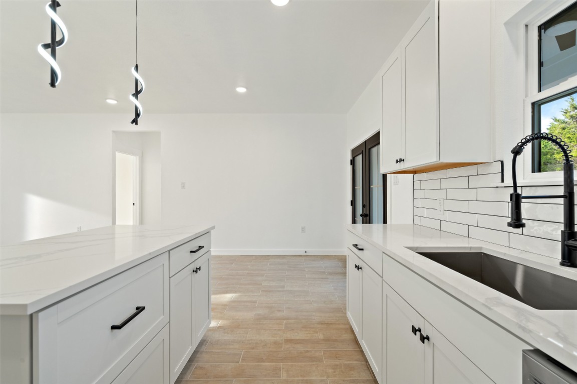 597 W KEANAHALULULU Lane , Bastrop, TX, 78602 | 8458060 | Realty Texas LLC