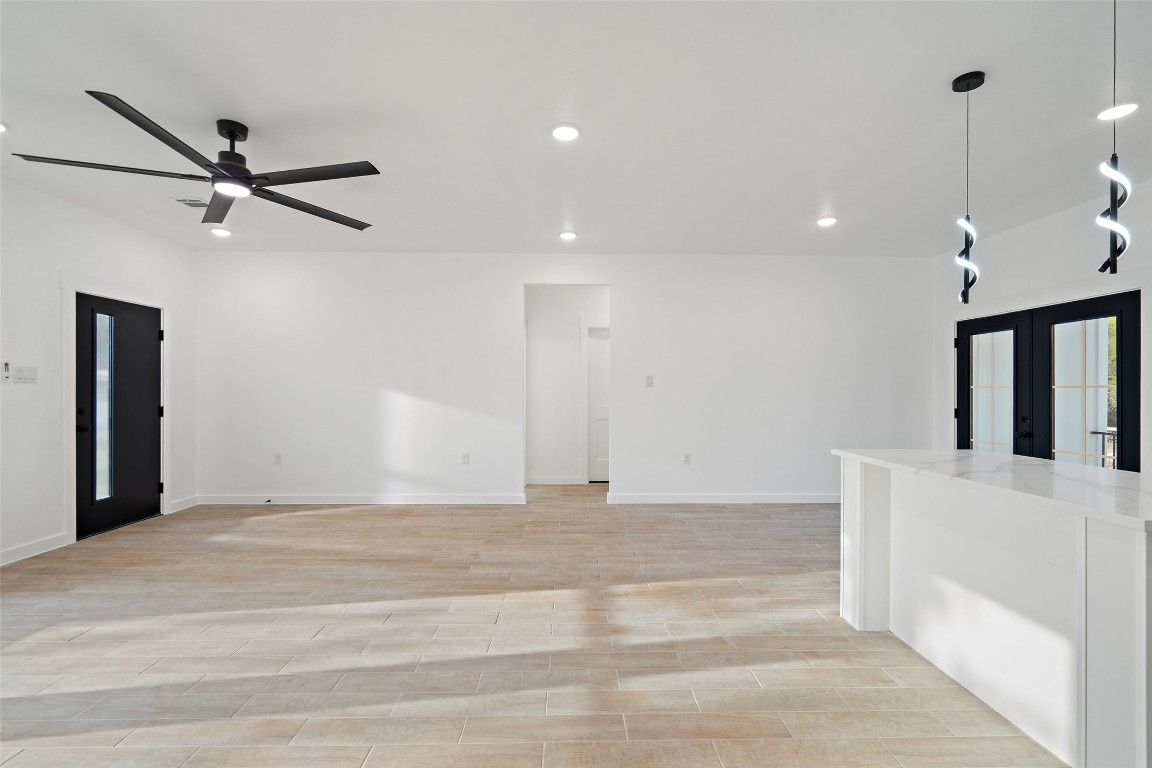 597 W KEANAHALULULU Lane , Bastrop, TX, 78602 | 8458060 | Realty Texas LLC