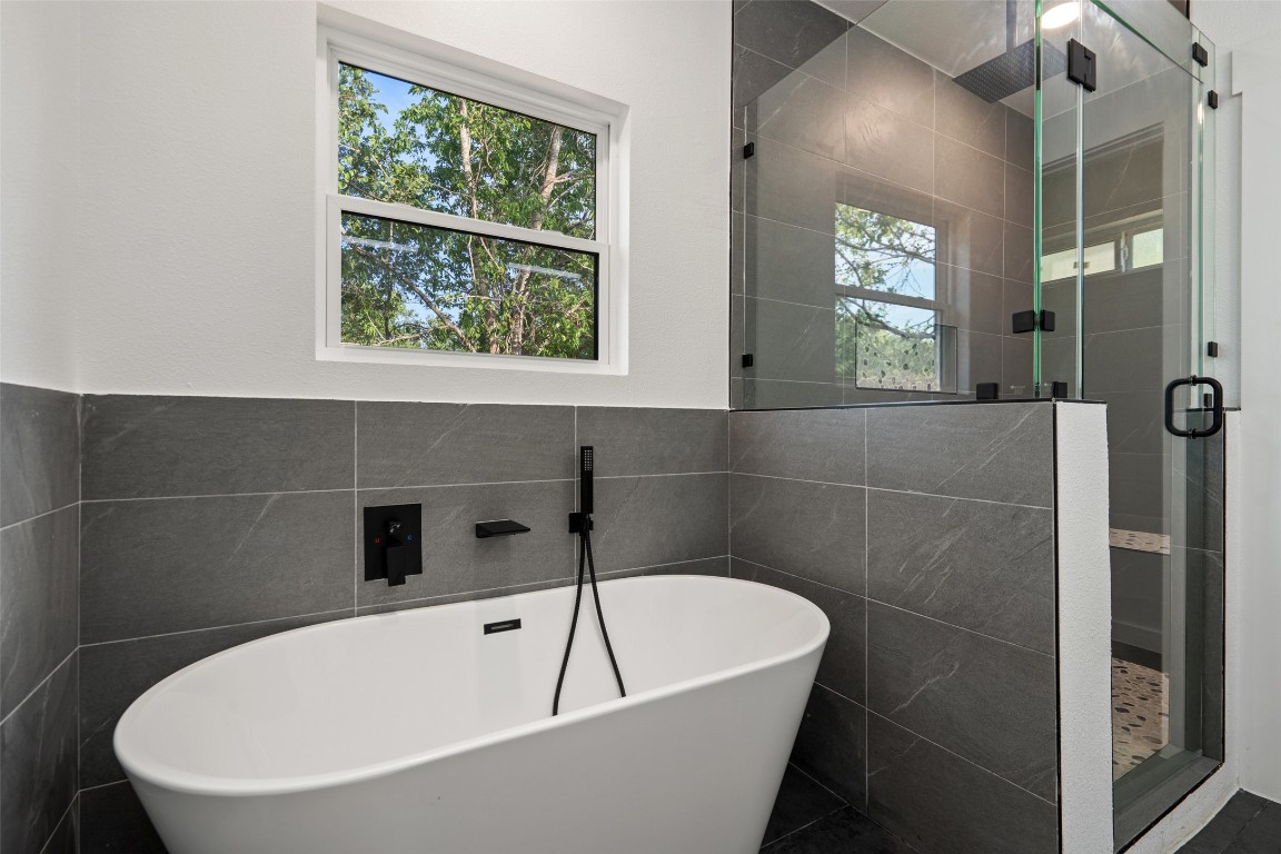 597 W KEANAHALULULU Lane , Bastrop, TX, 78602 | 8458060 | Realty Texas LLC