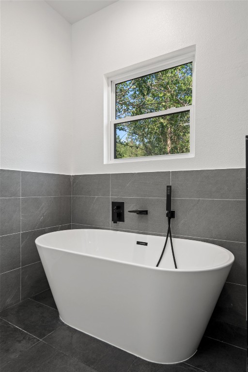 597 W KEANAHALULULU Lane , Bastrop, TX, 78602 | 8458060 | Realty Texas LLC