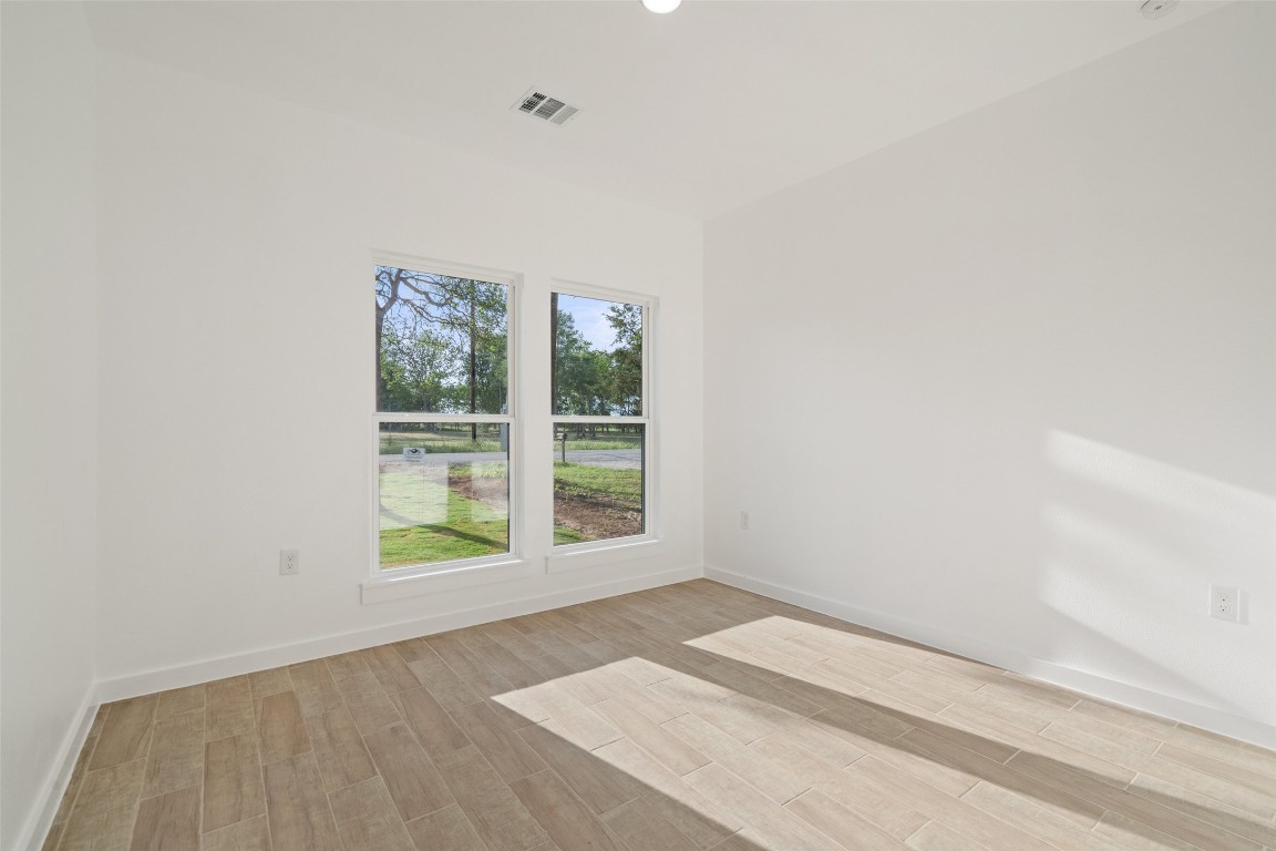 597 W KEANAHALULULU Lane , Bastrop, TX, 78602 | 8458060 | Realty Texas LLC