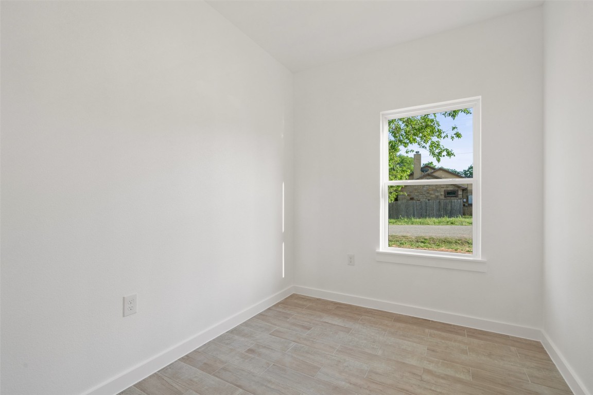 597 W KEANAHALULULU Lane , Bastrop, TX, 78602 | 8458060 | Realty Texas LLC