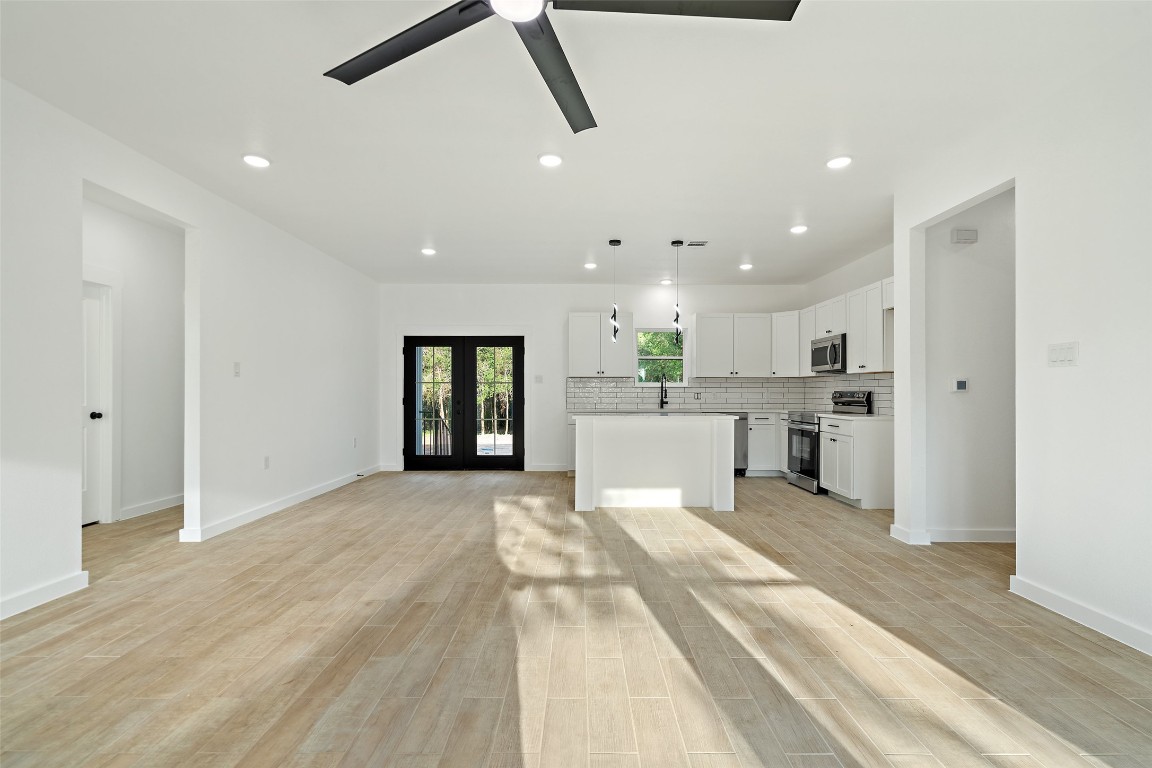 597 W KEANAHALULULU Lane , Bastrop, TX, 78602 | 8458060 | Realty Texas LLC