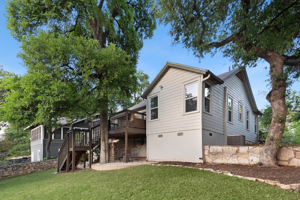 2844 Shoal Crest Avenue , Austin, TX, 78705 | 9545872 | Realty Texas LLC