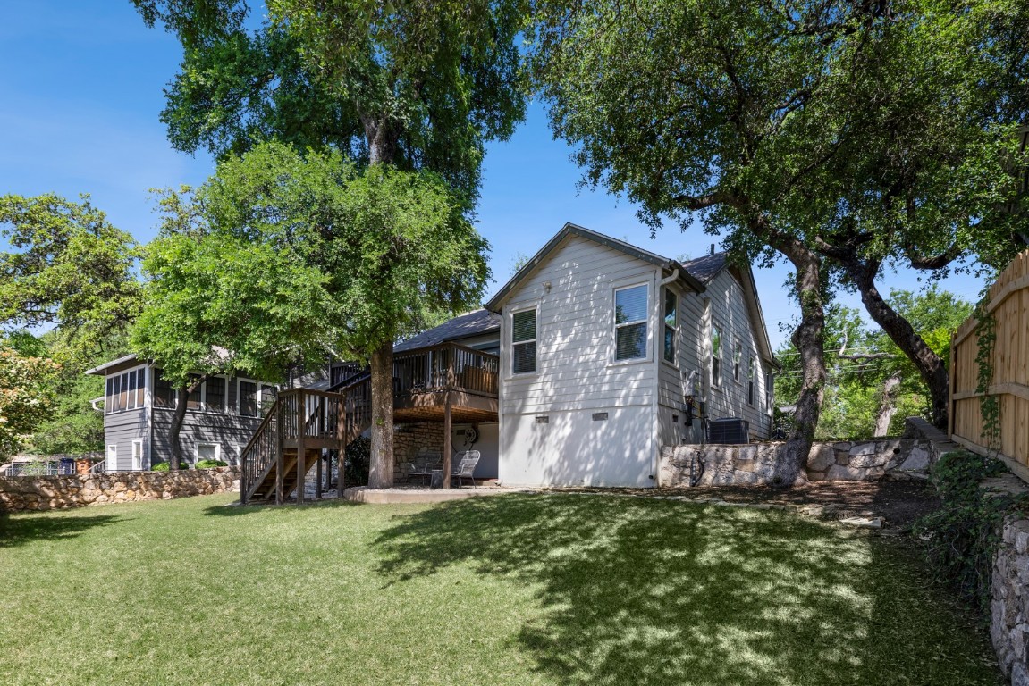 2844 Shoal Crest Avenue , Austin, TX, 78705 | 9545872 | Realty Texas LLC