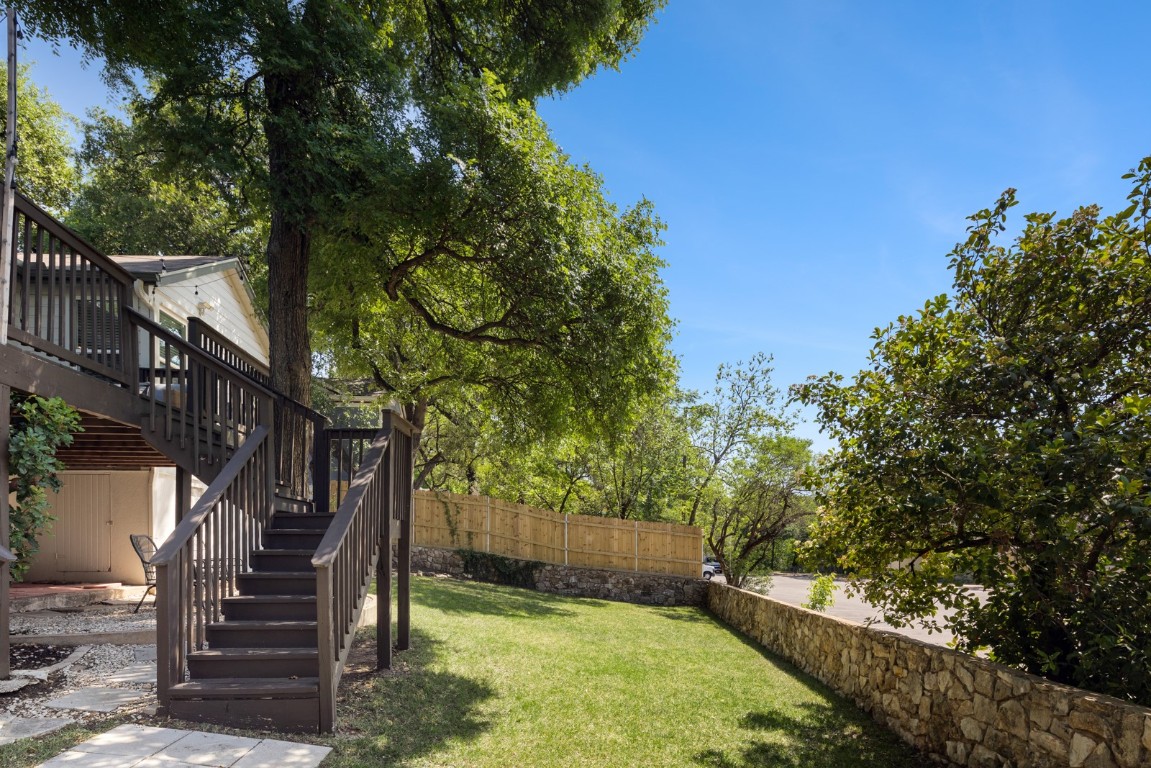 2844 Shoal Crest Avenue , Austin, TX, 78705 | 9545872 | Realty Texas LLC