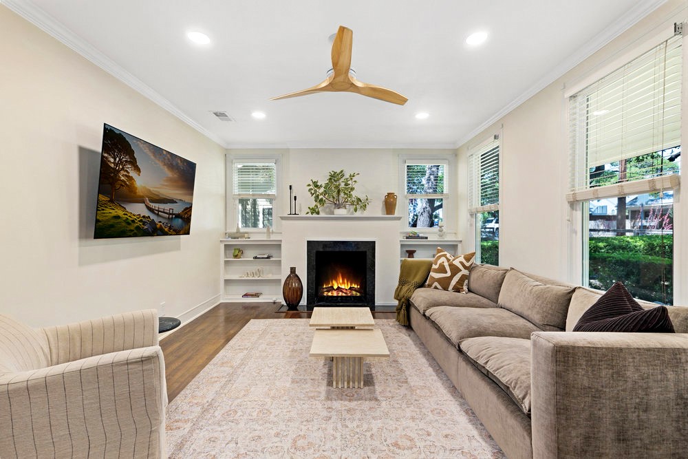 2844 Shoal Crest Avenue , Austin, TX, 78705 | 9545872 | Realty Texas LLC