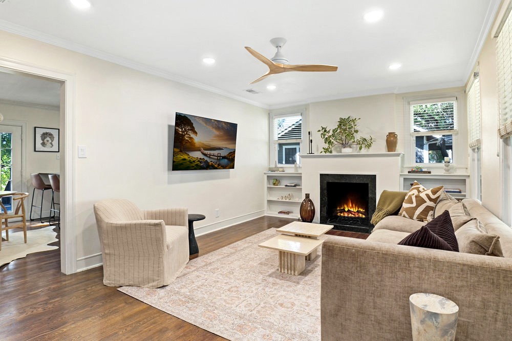 2844 Shoal Crest Avenue , Austin, TX, 78705 | 9545872 | Realty Texas LLC
