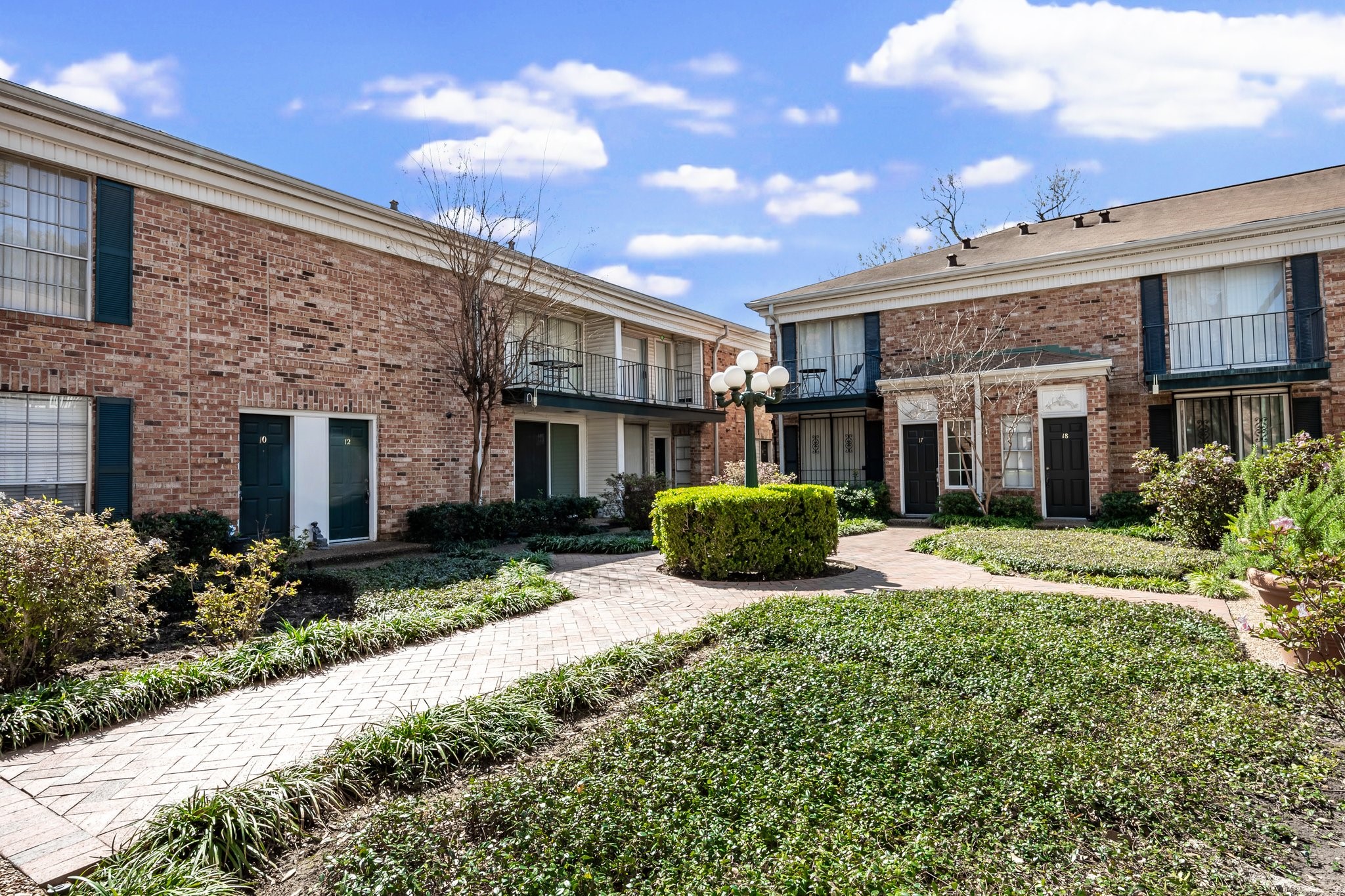 3400 Timmons Lane 11 , Houston, TX, 77027 | 53775982 | Realty Texas LLC