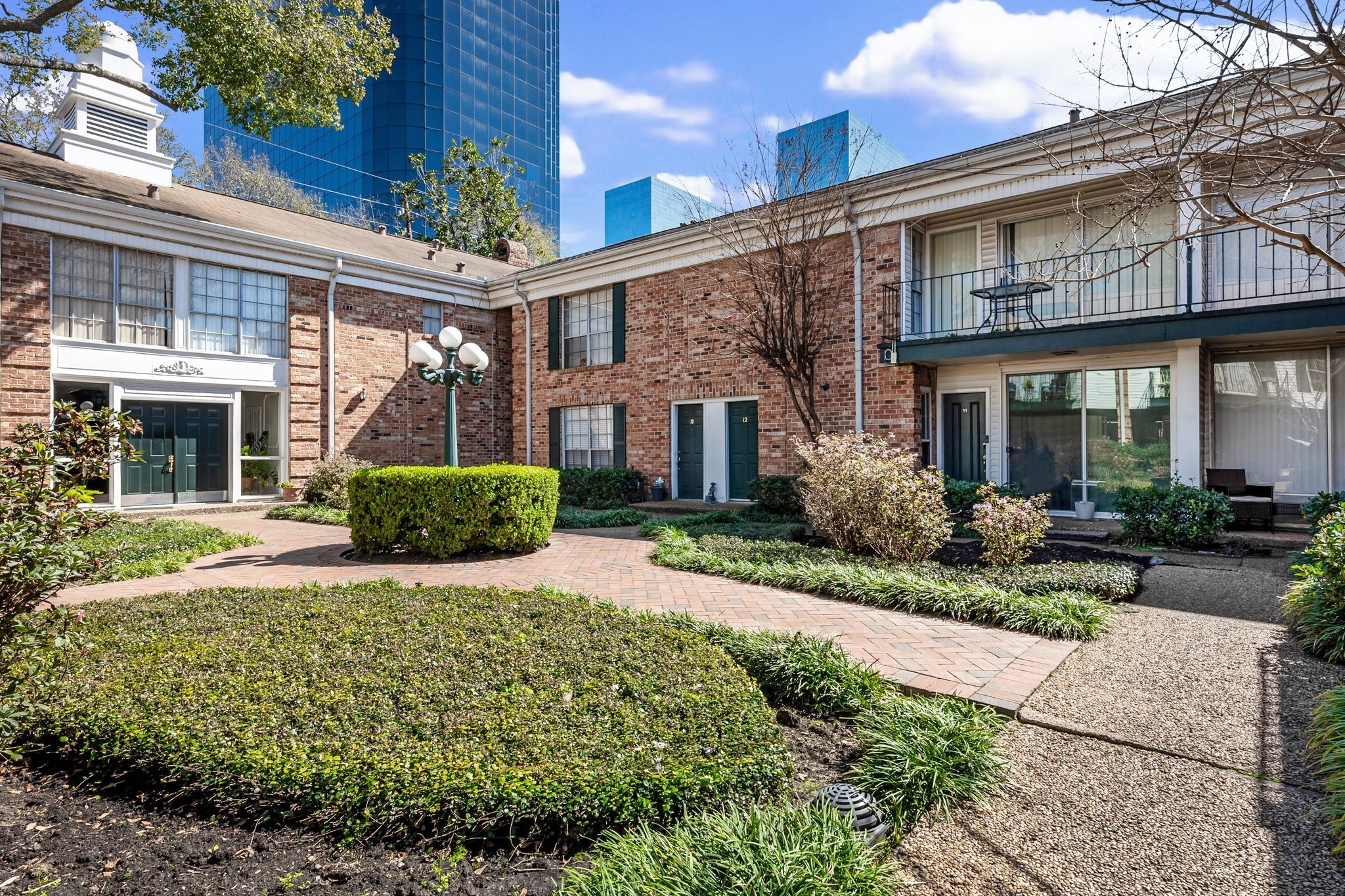 3400 Timmons Lane 11 , Houston, TX, 77027 | 53775982 | Realty Texas LLC