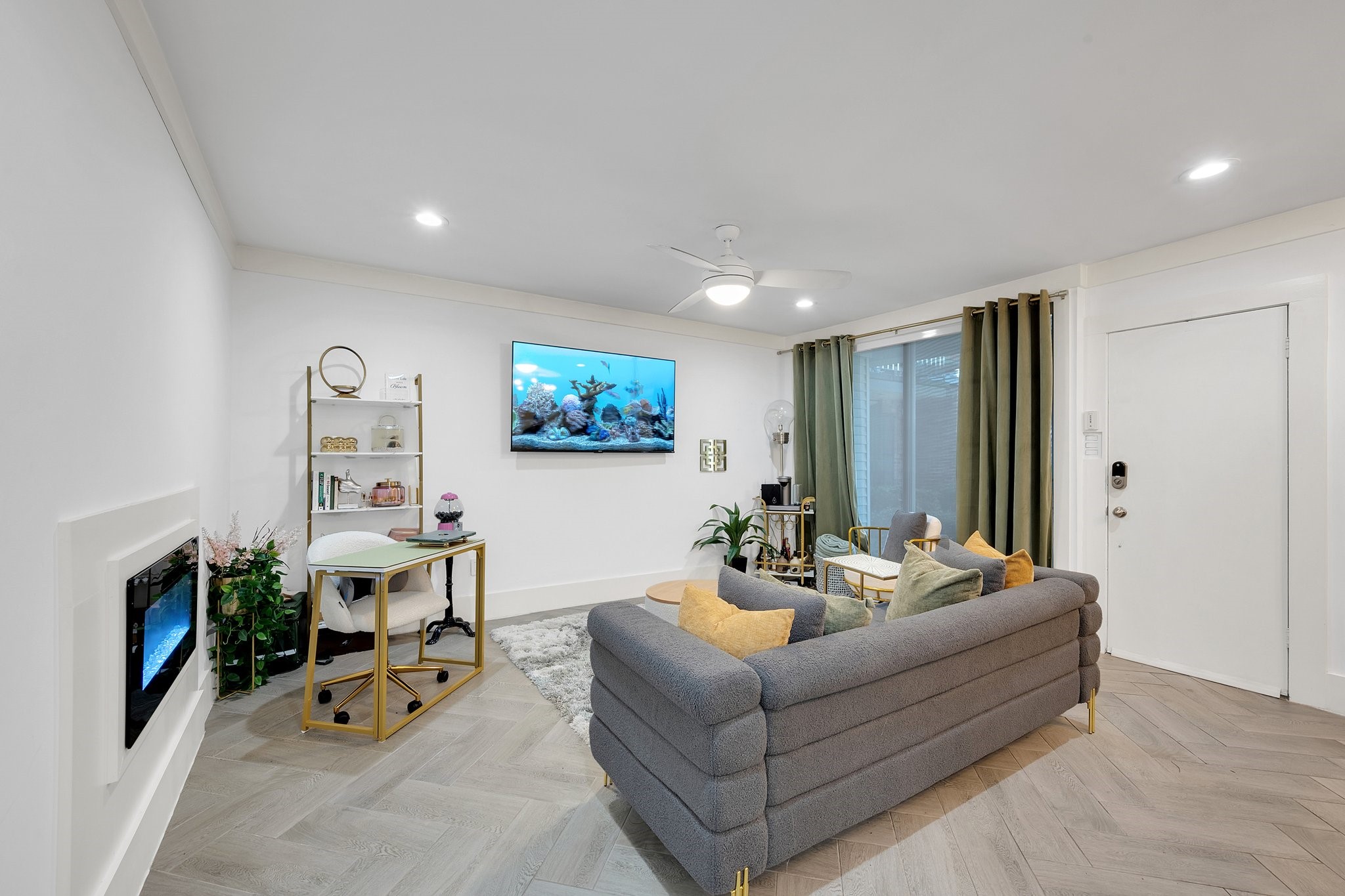 3400 Timmons Lane 11 , Houston, TX, 77027 | 53775982 | Realty Texas LLC
